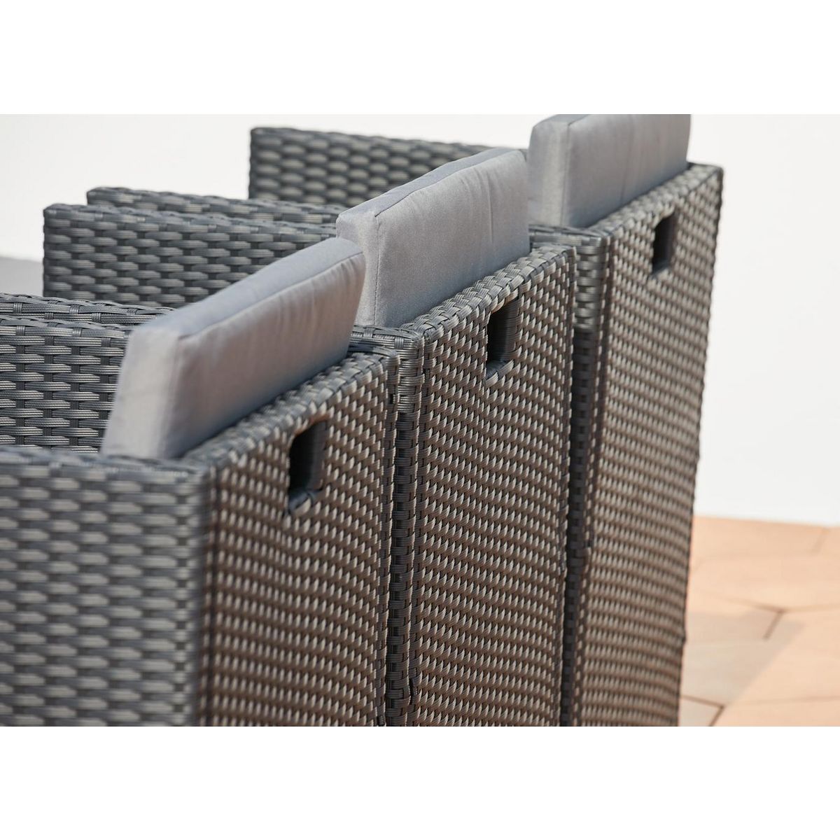 CONCEPT USINE Table et chaises 10 places encastrables en résine noir-gris MIAMI