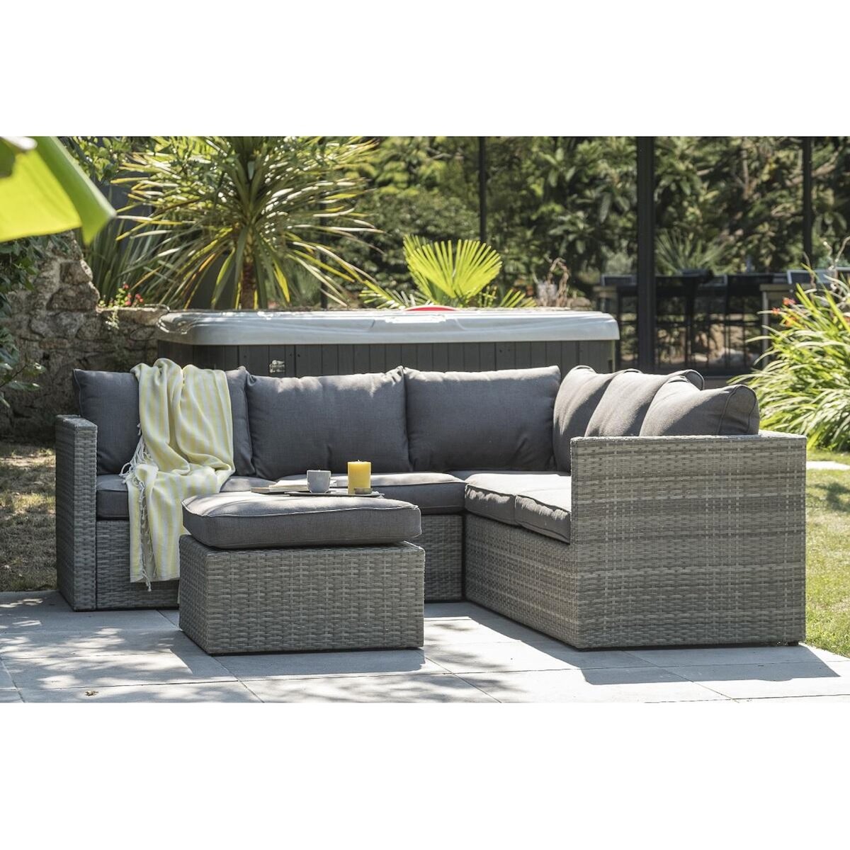 DCB GARDEN Salon bas de jardin - 5 places - résine tressée - gris - BONHEUR