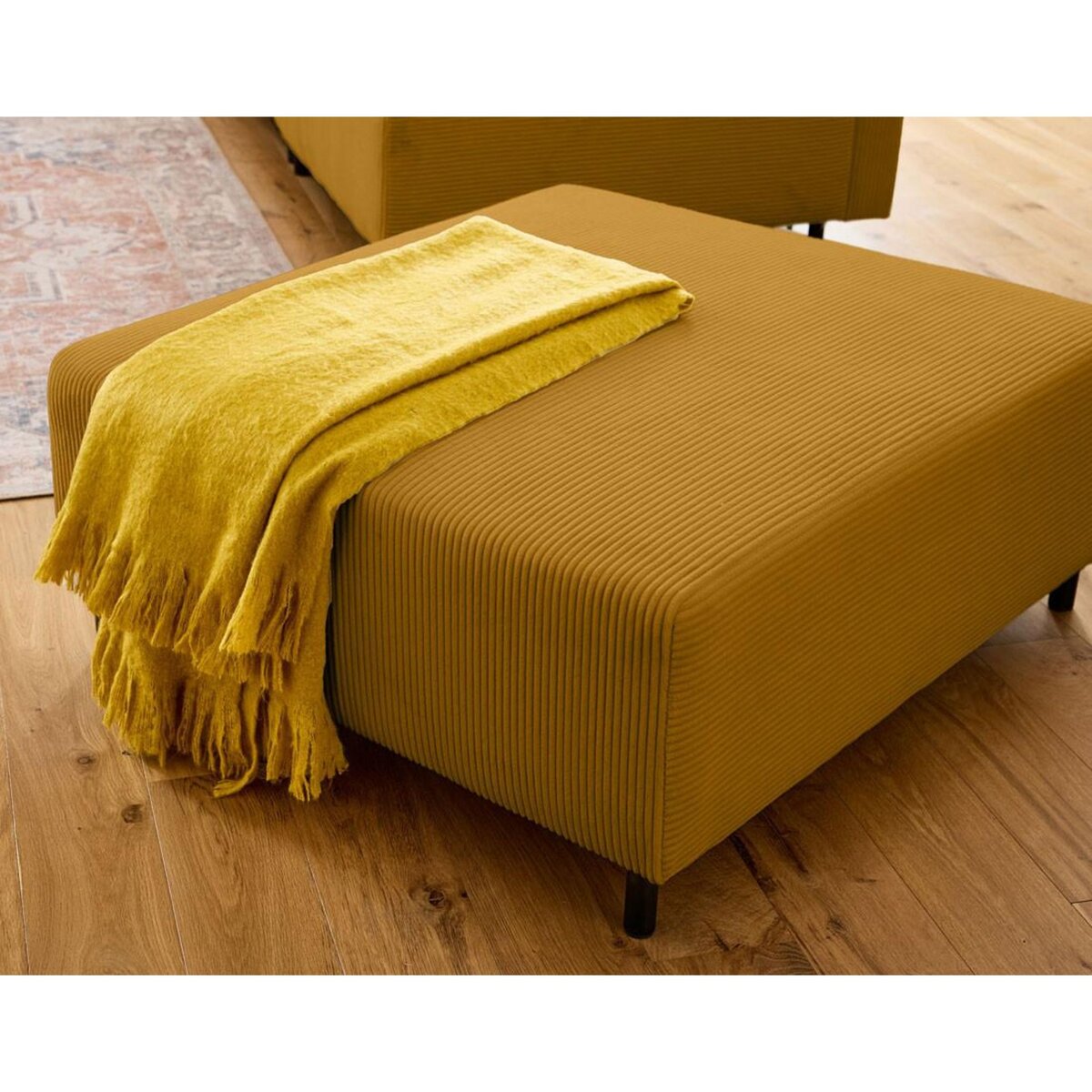 LISA DESIGN Edinburg - pouf modulable - en velours côtelé