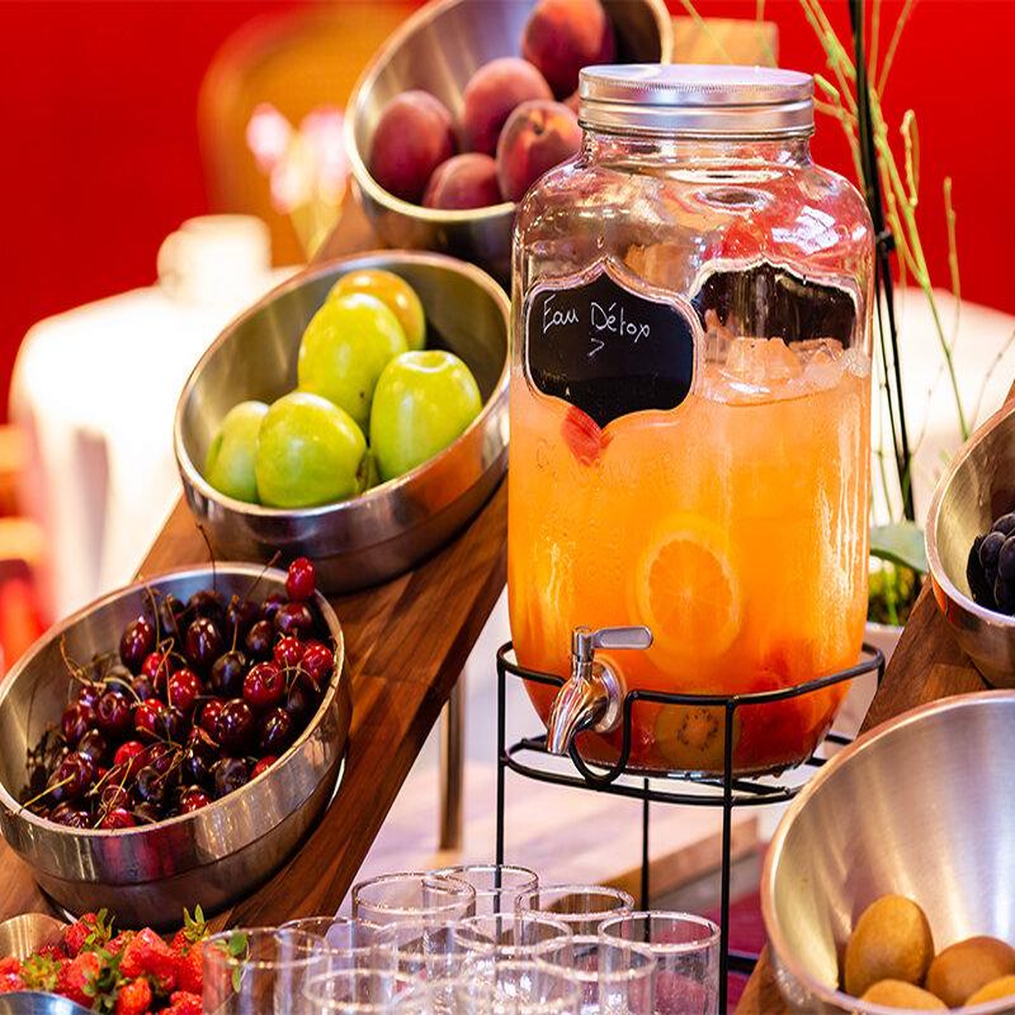Voir la diapositive 4 : Smartbox Escapade luxueuse dans le vieux-lille : 3 jours en hôtel 5* avec spa et bières artisanales - coffret cadeau séjour