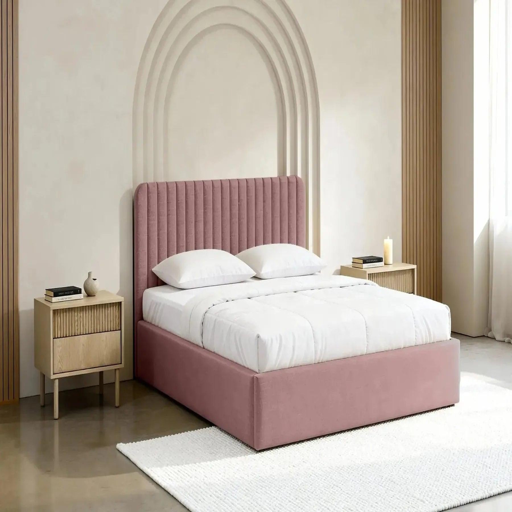 Voir la diapositive 2 : CASANOVA PARIS JEANNE - Lit coffre tissu velours