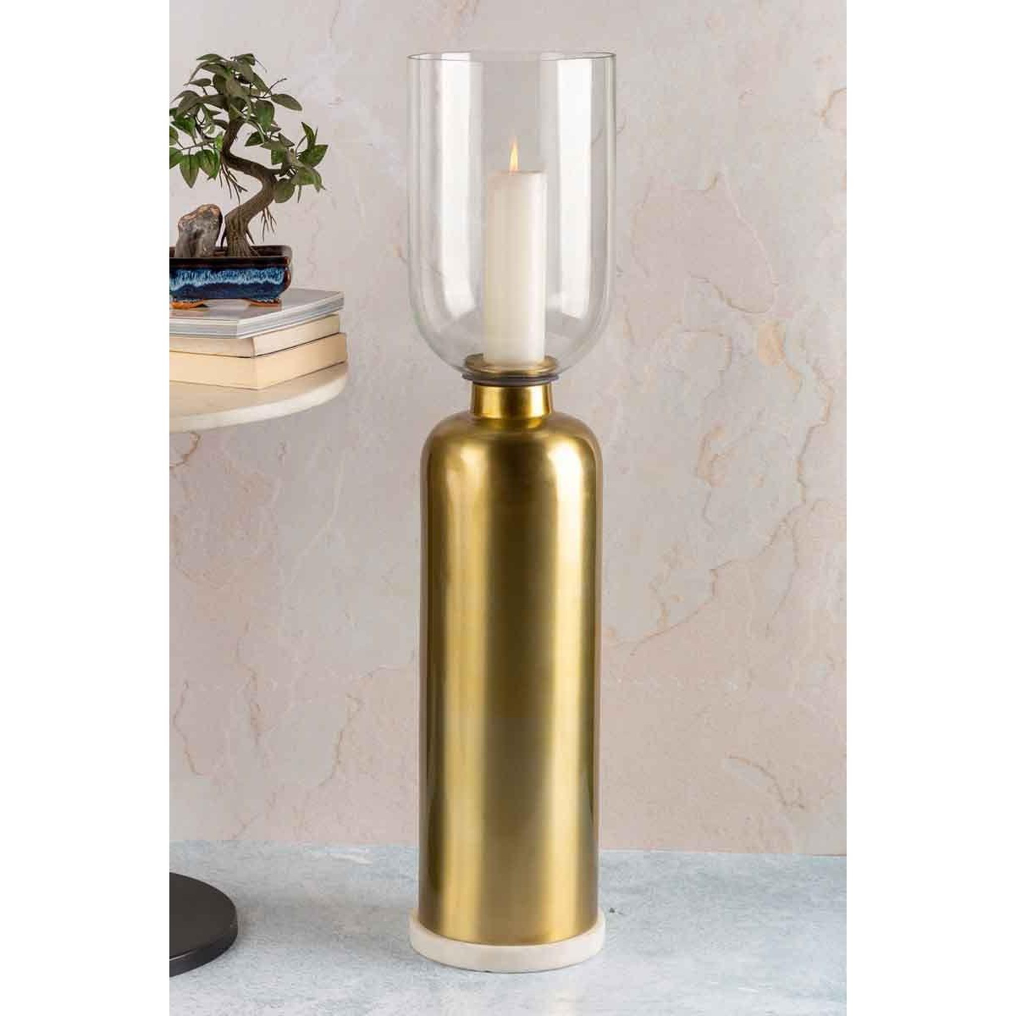 Voir la diapositive 3 : Paris Prix Bougeoir de Sol Rond Design  Shyam  72cm Or