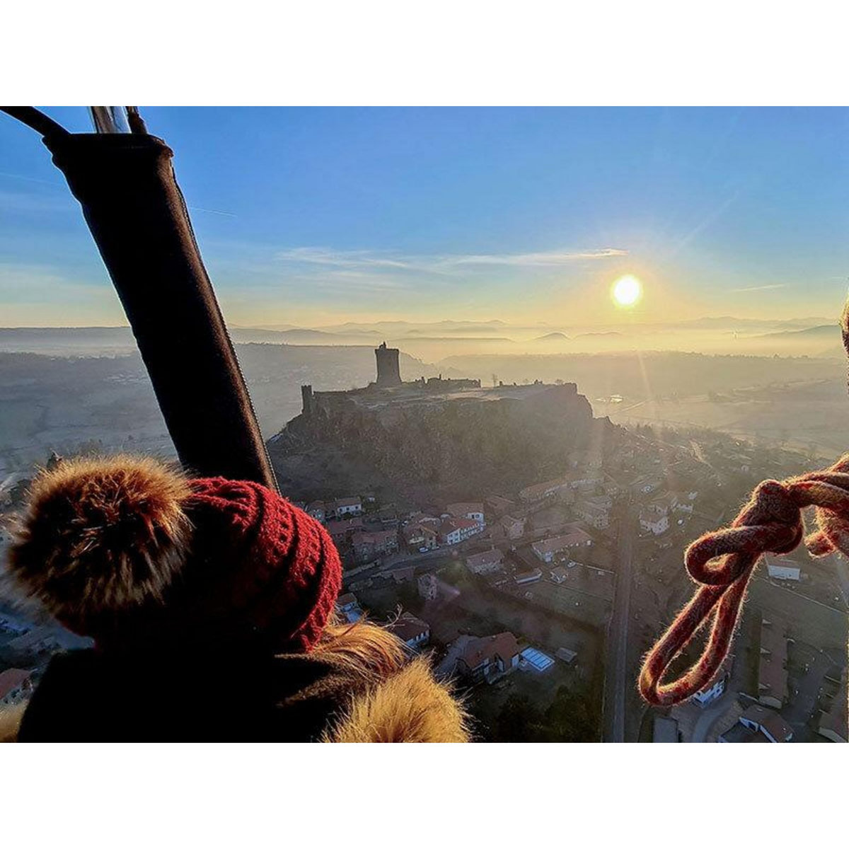 Smartbox Vol en montgolfière privatif au lever du soleil pour 2 personnes dans le Velay - Coffret Cadeau Sport & Aventure