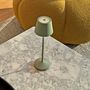 Voir la diapositive 5 : Lumisky Lampe de table sans fil EMILY Vert olive Aluminium H25cm