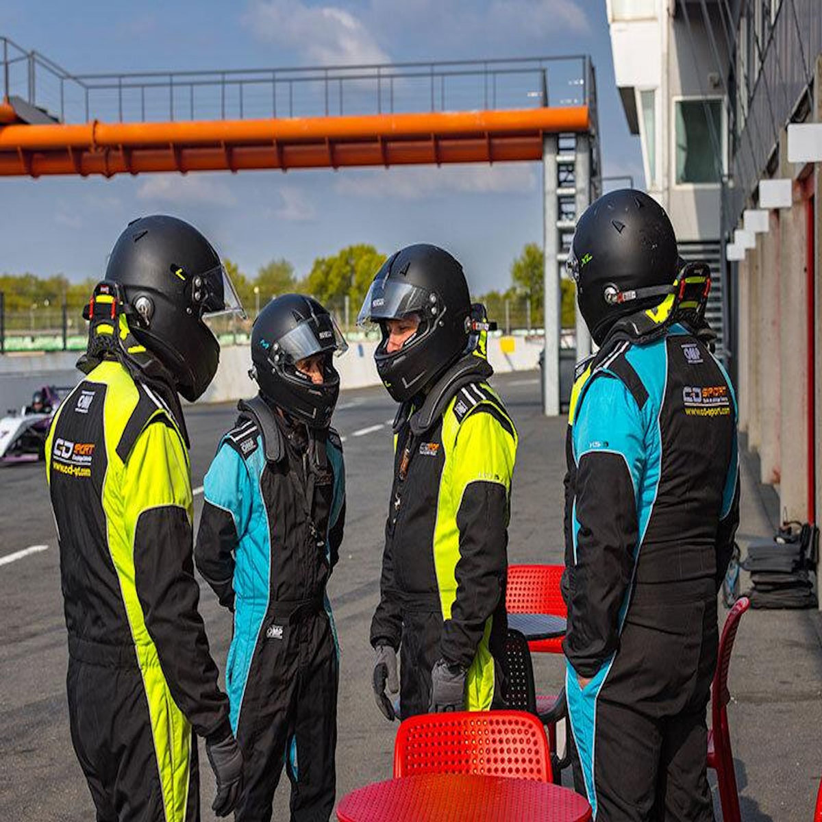 Smartbox Stage de pilotage monoplace : 20 à 28 tours sur circuit en Formule 4 Tatuus - Coffret Cadeau Sport & Aventure