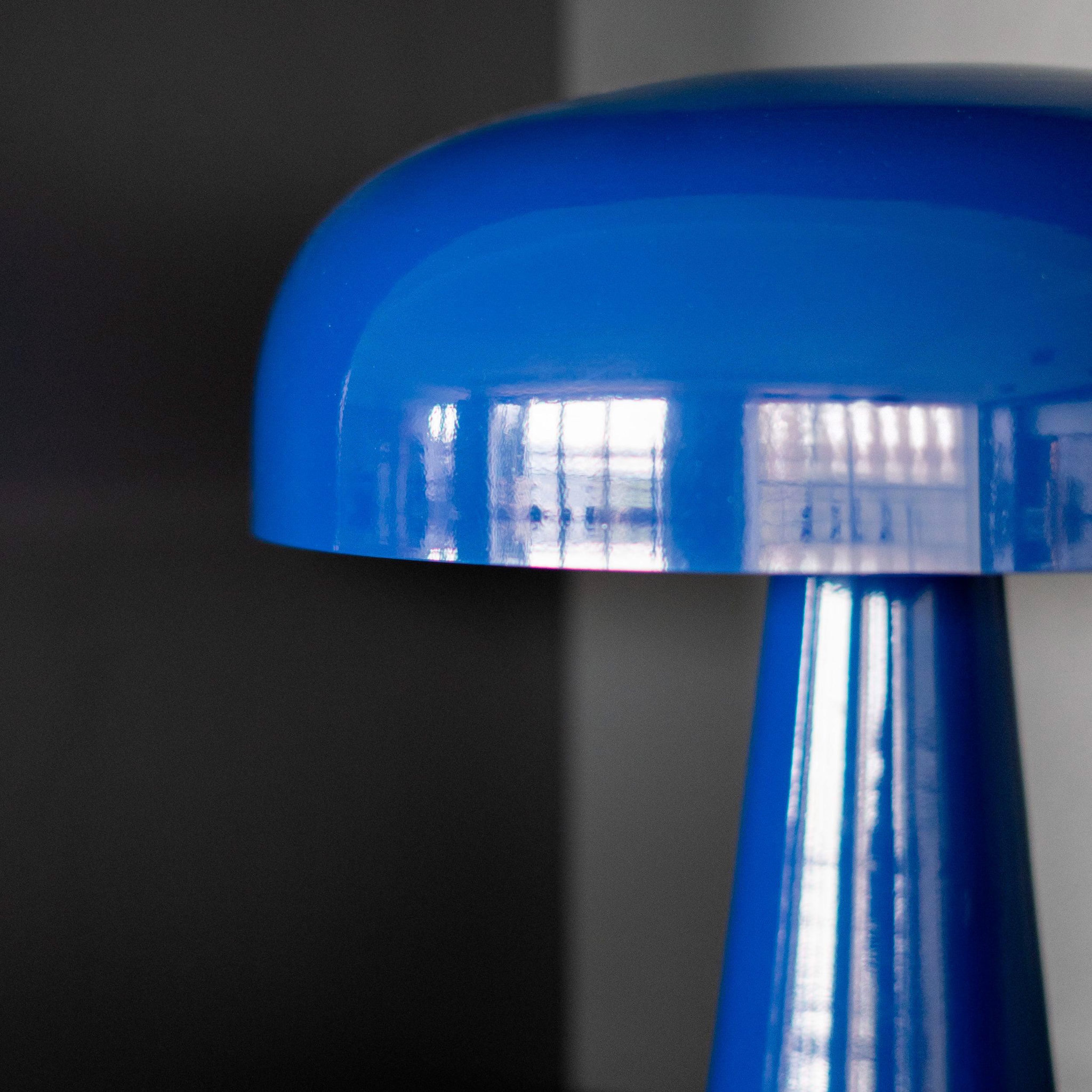 Voir la diapositive 3 : MAISON PAVANE Lampe en métal bleu foncé-Livia