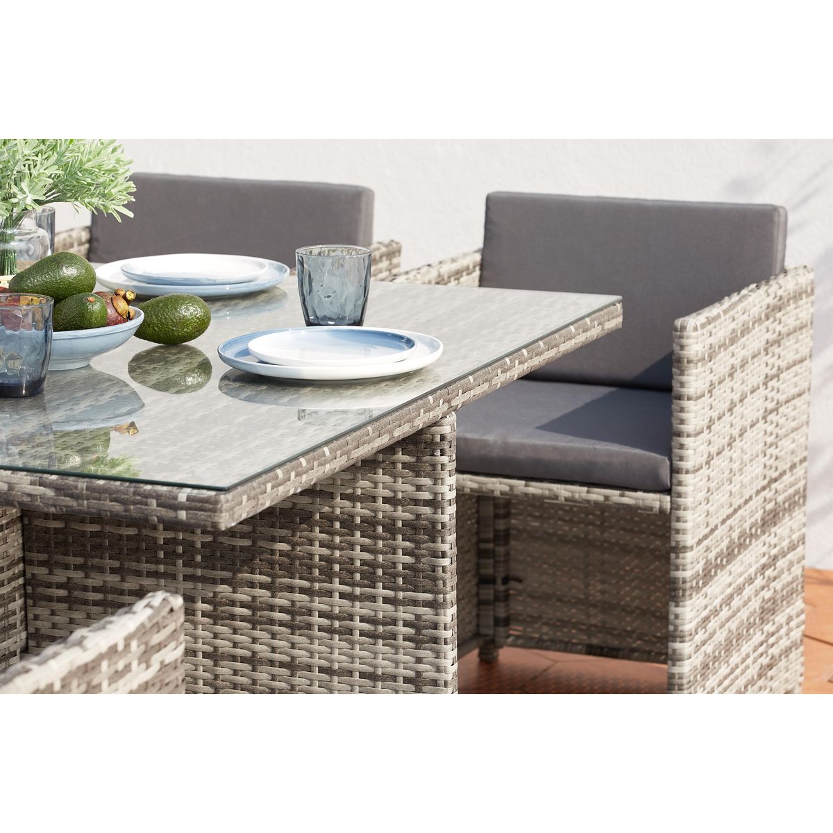 CONCEPT USINE Salon de jardin encastrable 4 personnes en résine tressée gris MIAMI