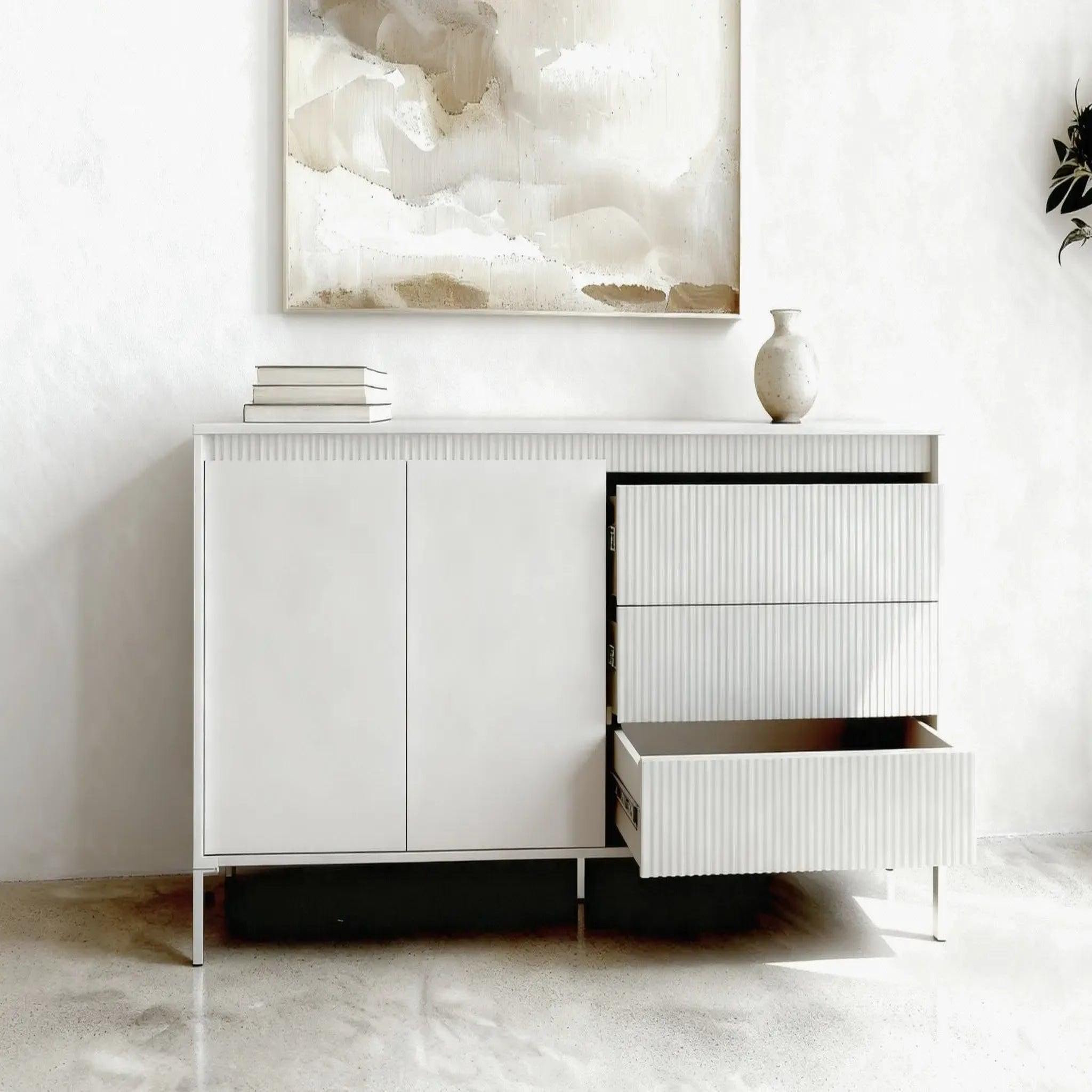 Voir la diapositive 4 : CASANOVA PARIS ALINA - Buffet 187cmpieds en métal