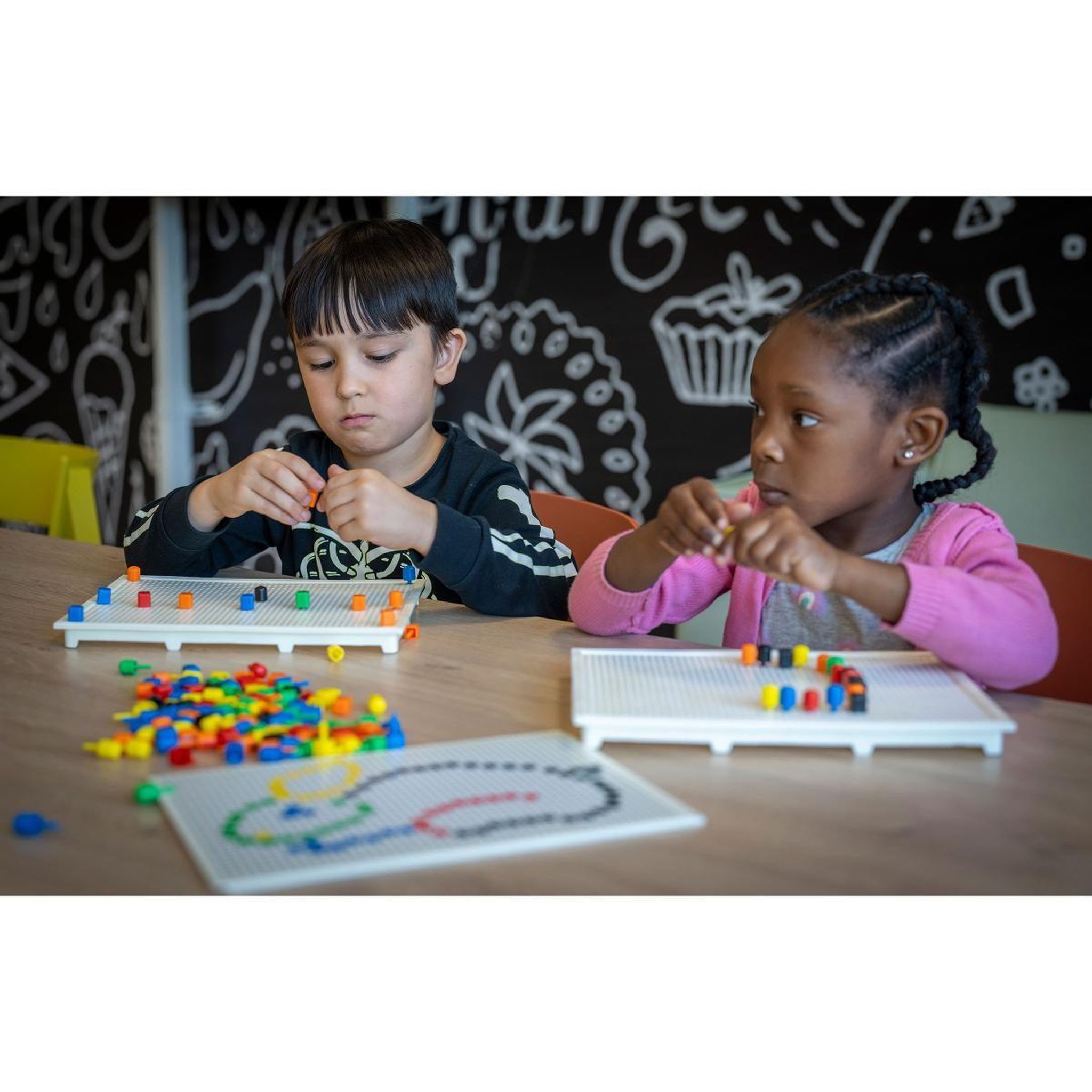 Voir la diapositive 4 : EDUCO Mini-mosaïque - picots — 10 mm
