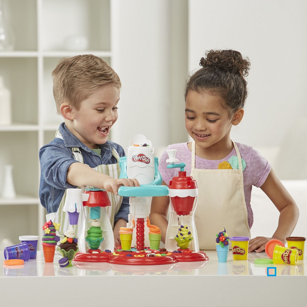 PLAY-DOH Le glacier enchanté Play-Doh