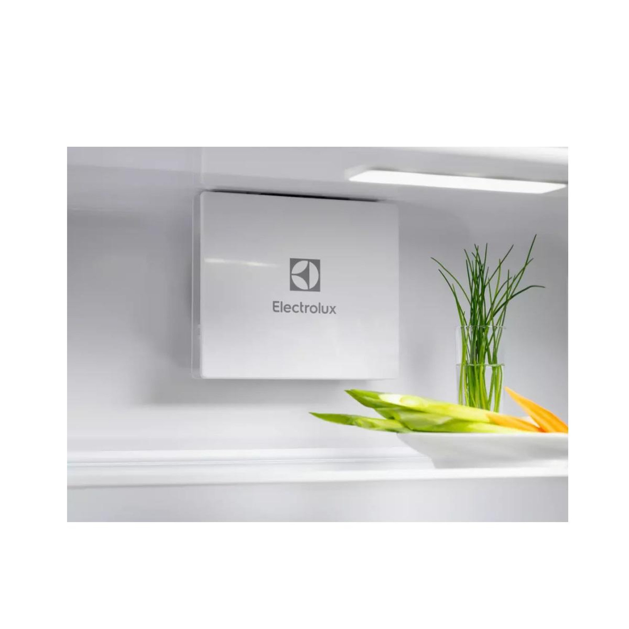 Voir la diapositive 4 : ELECTROLUX Réfrigérateur 1 porte intégrable à glissières 285l - efd6de18s1