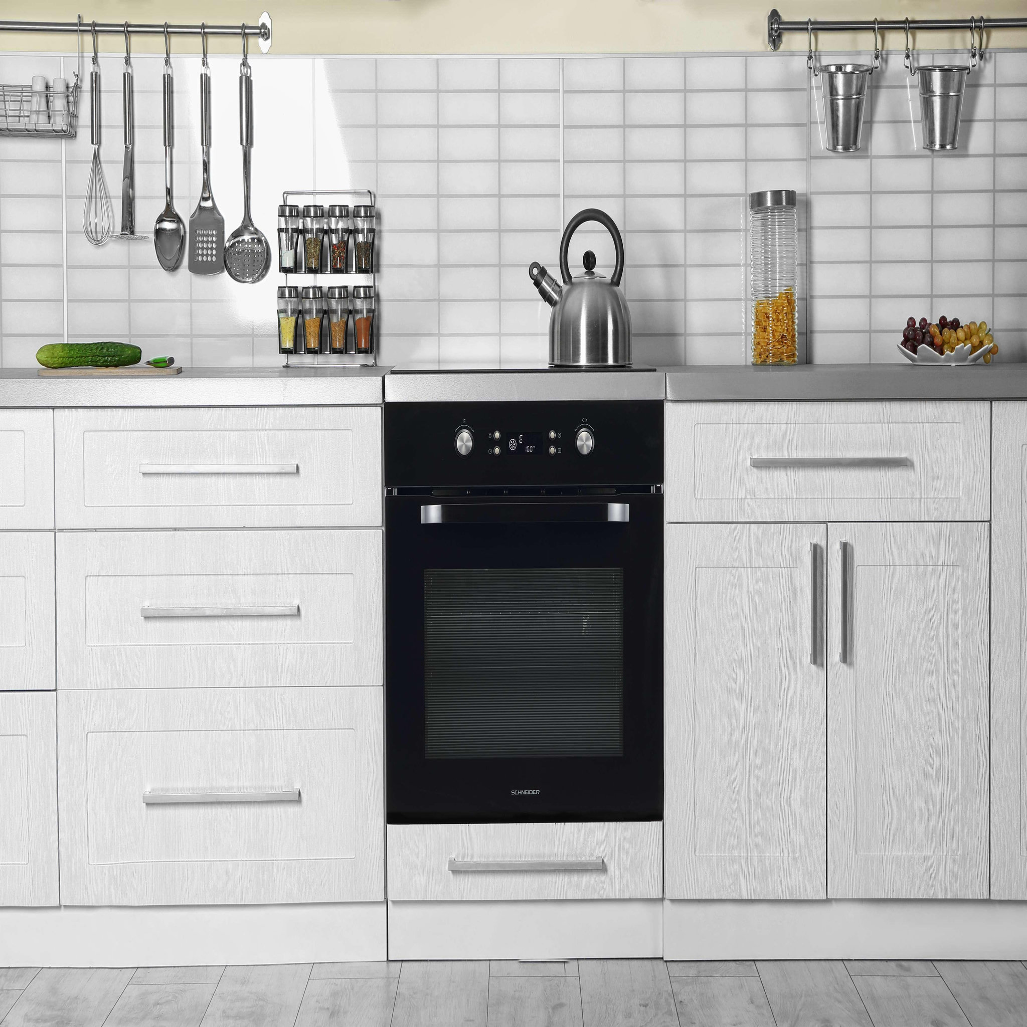Voir la diapositive 2 : SCHNEIDER Four catalyse 70L 5 fonctions Noir - SCOC705PP-A