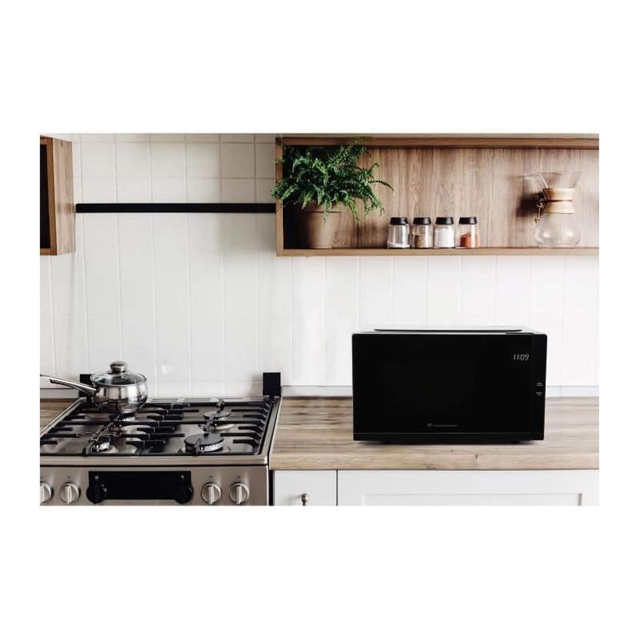 Voir la diapositive 5 : CONTINENTAL EDISON Micro-ondes - CONTINENTAL EDISON - CEMO23BG - Gril - Noir - 1280 W - L48 x H29,3 x P33,7 cm - 23 L