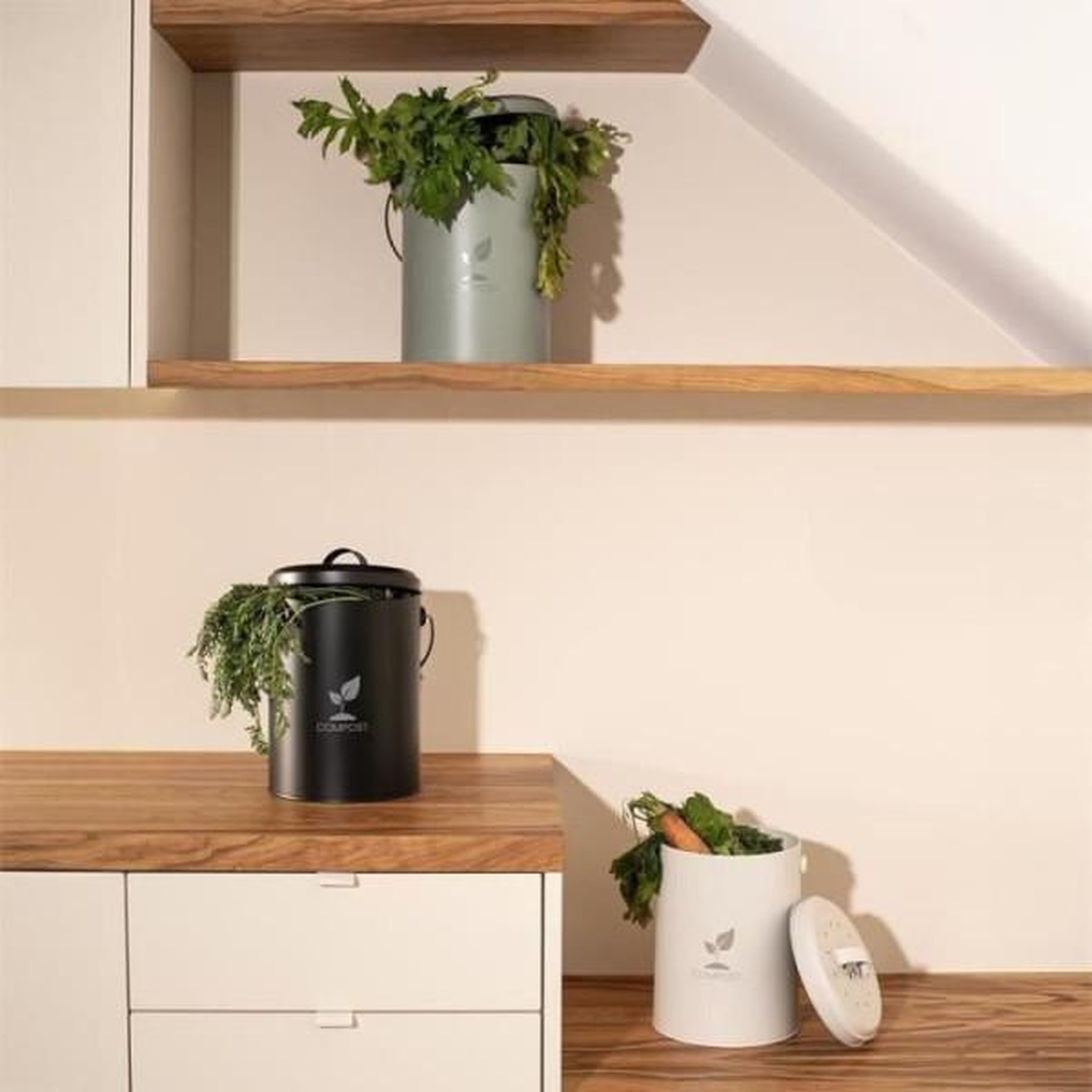 Voir la diapositive 4 : LIVOO Seau à compost de cuisine crème 6l - mes154c