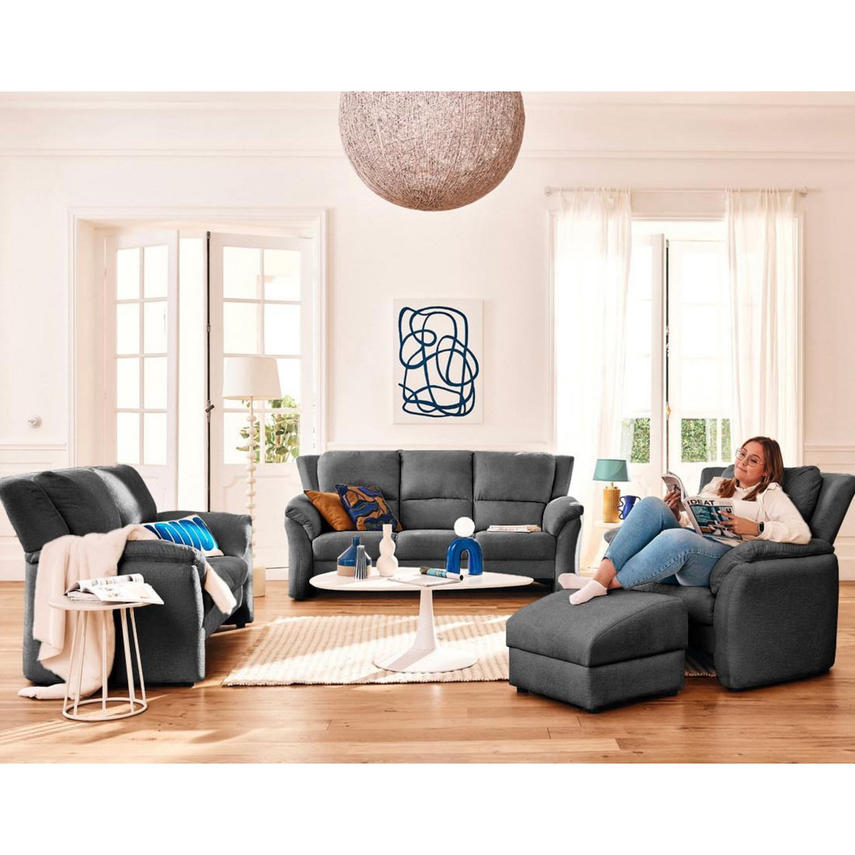 LISA DESIGN Bastille - canapé droit 3 places en tissu velours relief