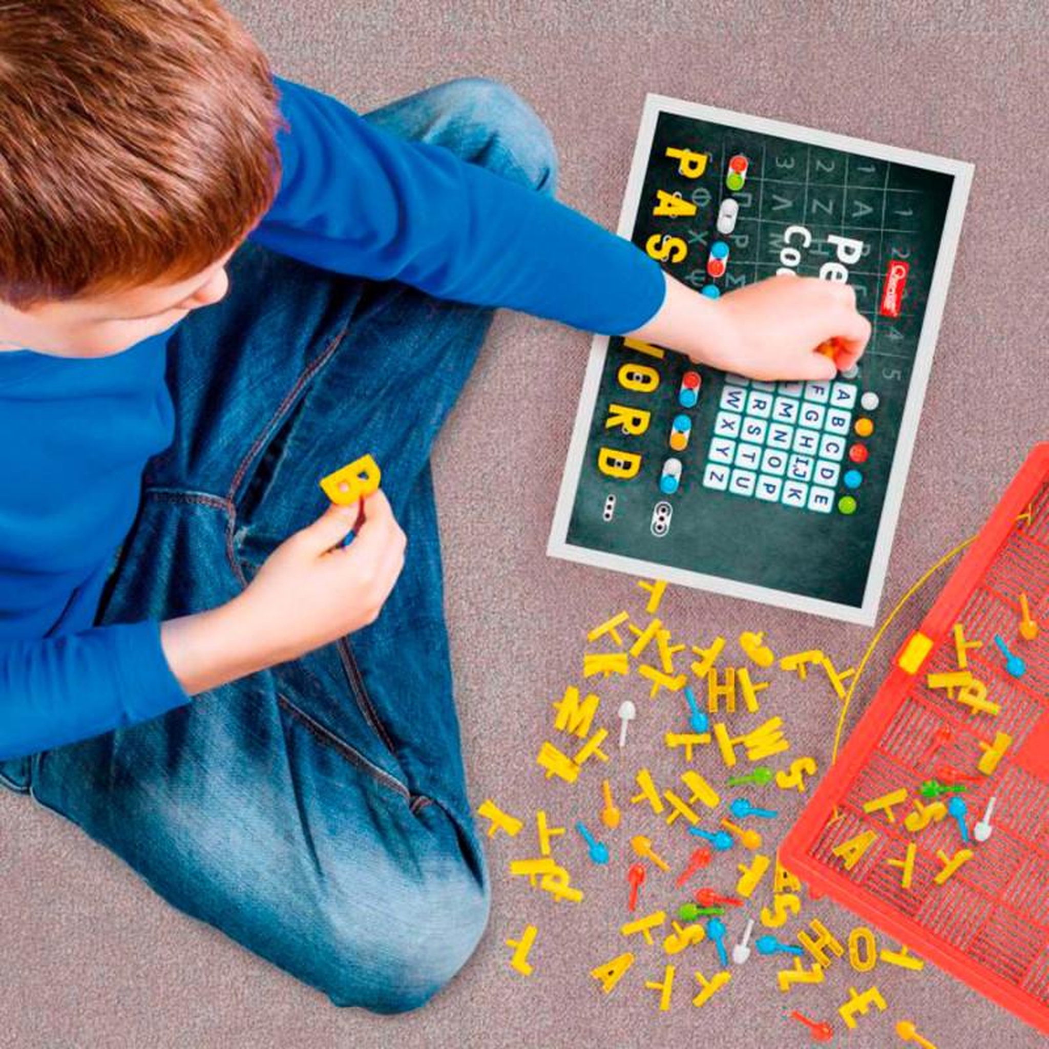 Voir la diapositive 4 : Quercetti Quercetti Peg Code Board