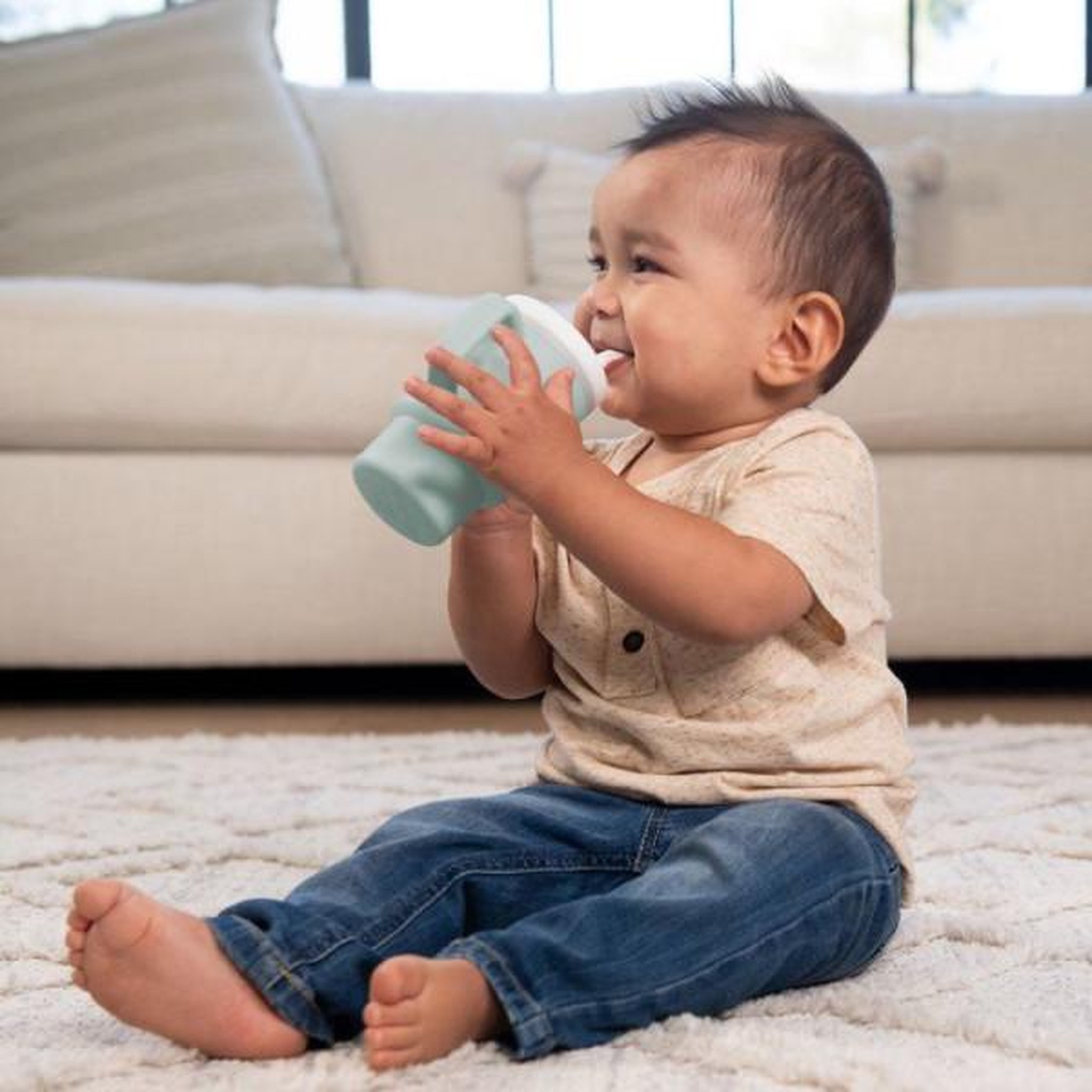 Voir la diapositive 2 : INFANTINO Ma premiere tasse silicone - infantino - 255 ml - moody blue