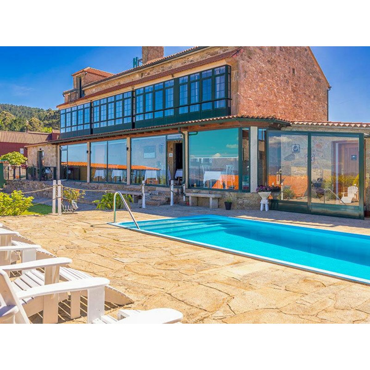 Smartbox Voyage en Europe : Pass Interrail Global Continu 7 jours avec nuit en hôtel - Coffret Cadeau Multi-thèmes