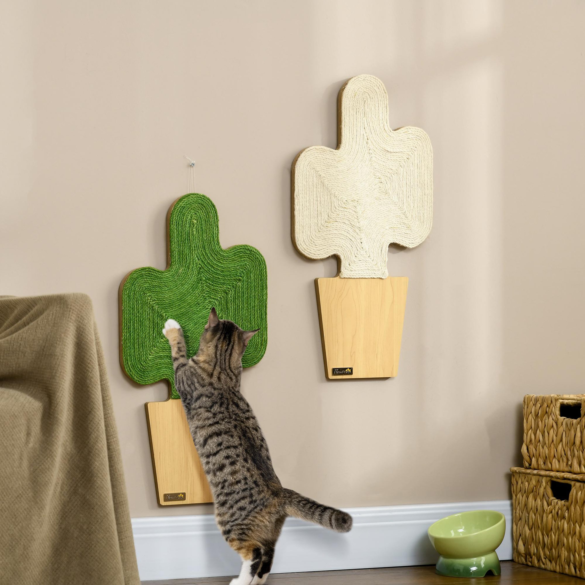 Voir la diapositive 2 : PAWHUT Lot de 2 griffoirs grattoirs murals design cactus dim. 30l x 60h cm jute naturelle écru verte aspect bois clair