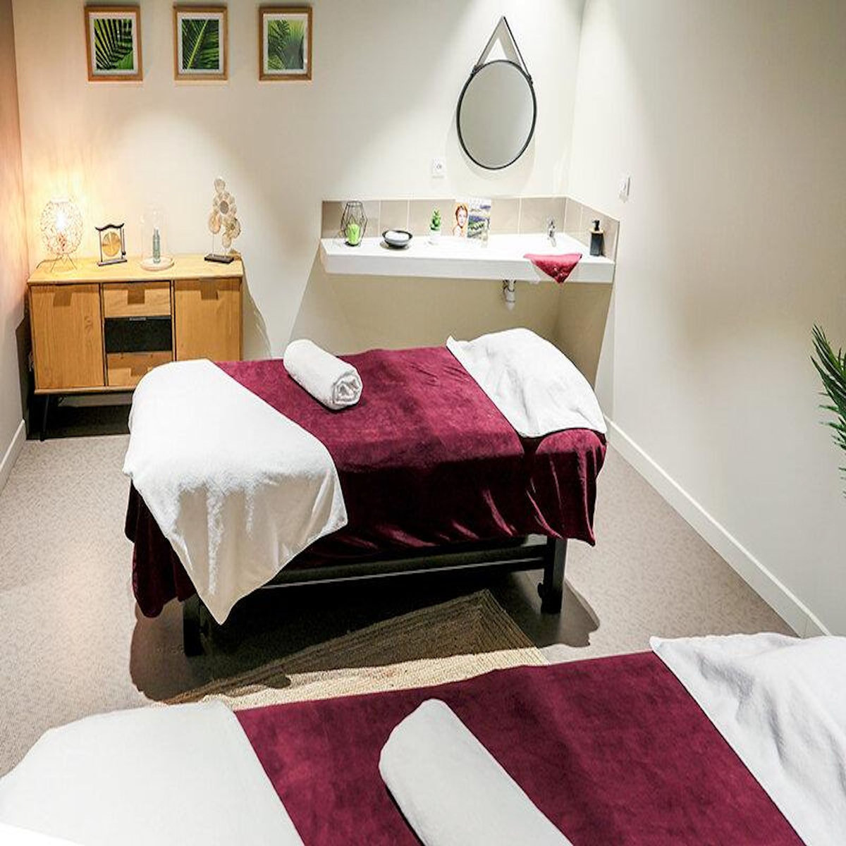 Smartbox Pause bien-être : 2h30 de soins et 1h de spa privatisé près de Nantes - Coffret Cadeau Bien-être