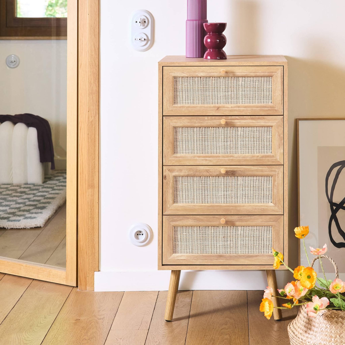 SWEEEK Commode chiffonnier 4 tiroirs décor bois et cannage