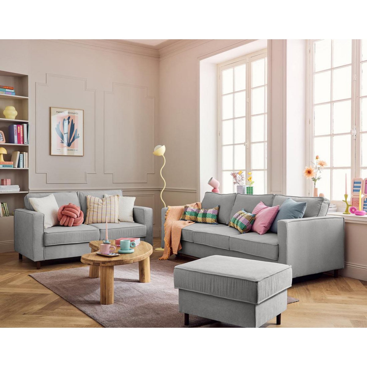 LISA DESIGN Jake - pouf en velours côtelé - pieds bois foncé