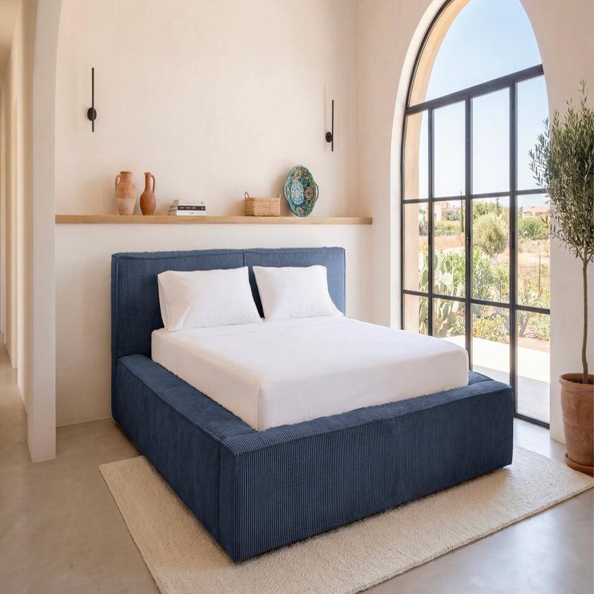 Voir la diapositive 6 : CASANOVA PARIS NOTO - Lit coffre petit velours côtelé Bleu
