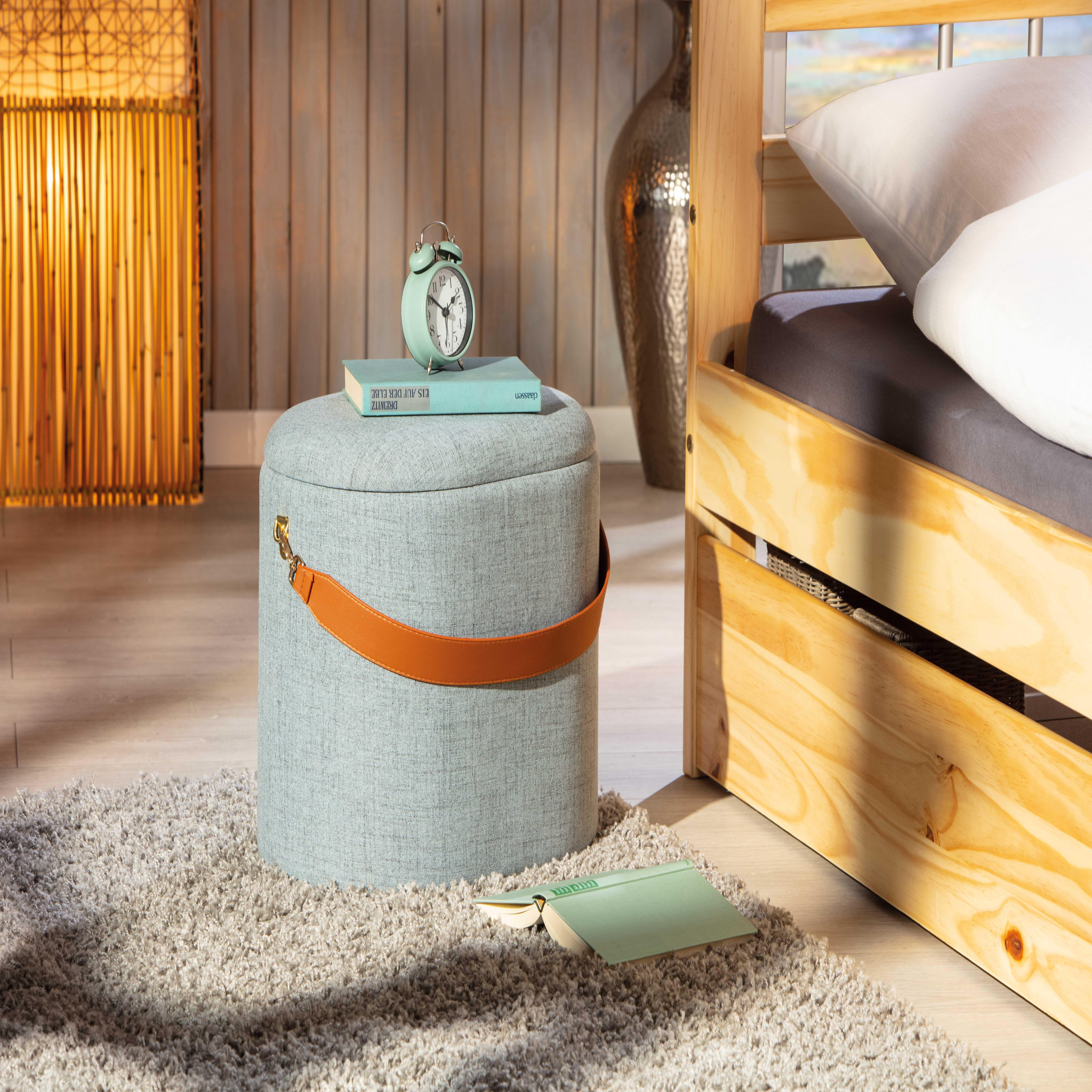 Voir la diapositive 2 : INTERLINK Pouf Dilia gris foncé