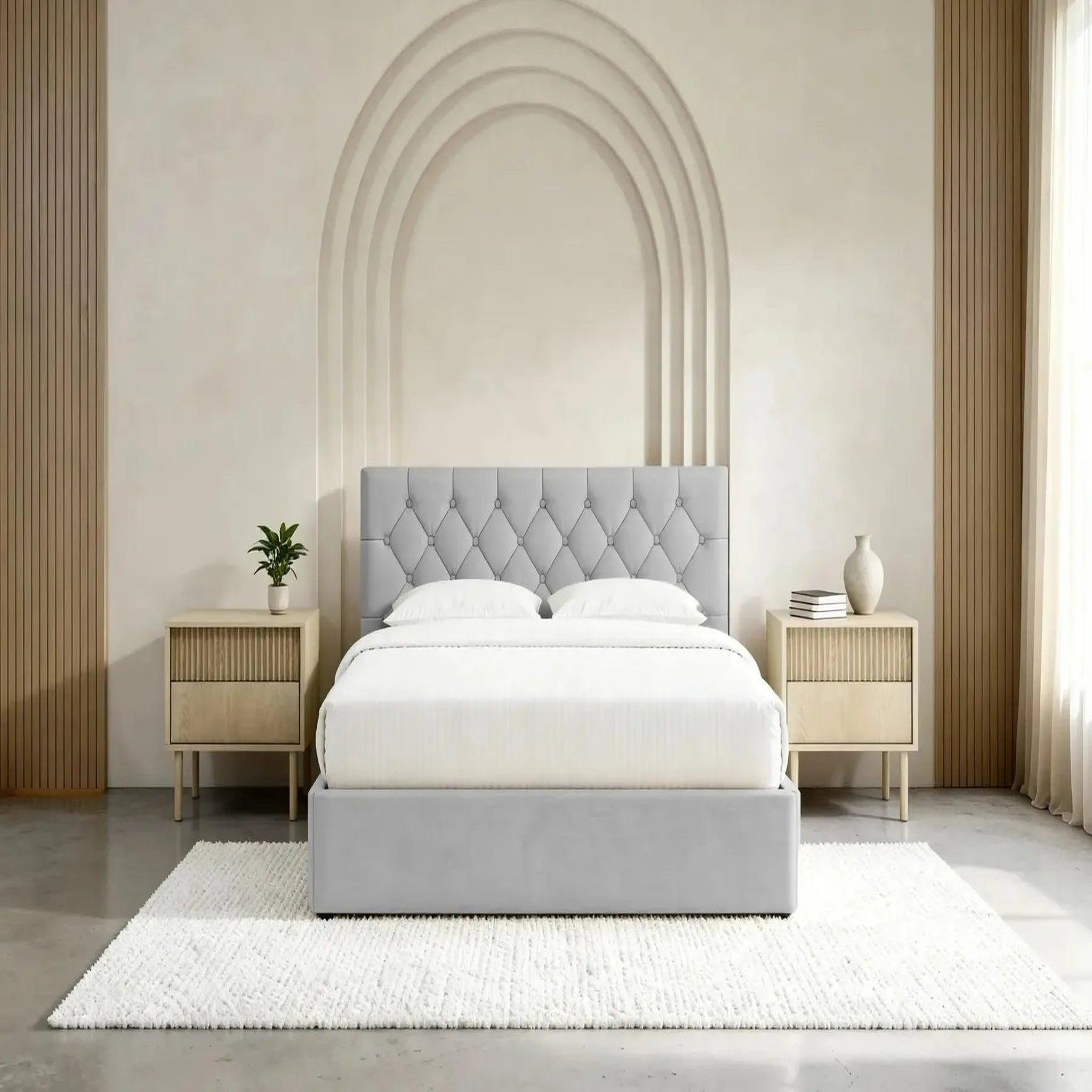 Voir la diapositive 3 : CASANOVA PARIS Emile - lit coffre tissu velours