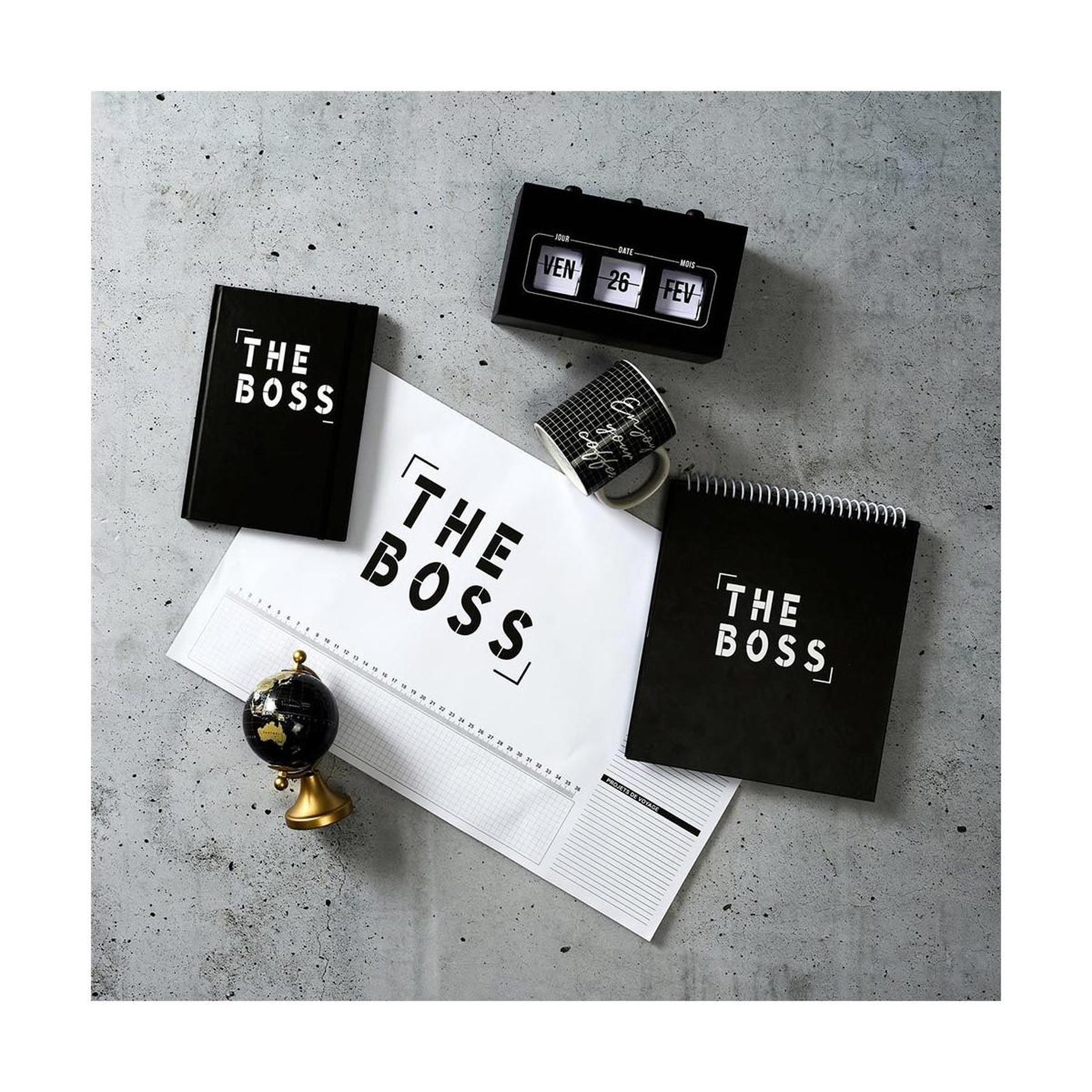 Voir la diapositive 3 : The concept Factory Sous main en papier  the boss  50cm blanc & noir