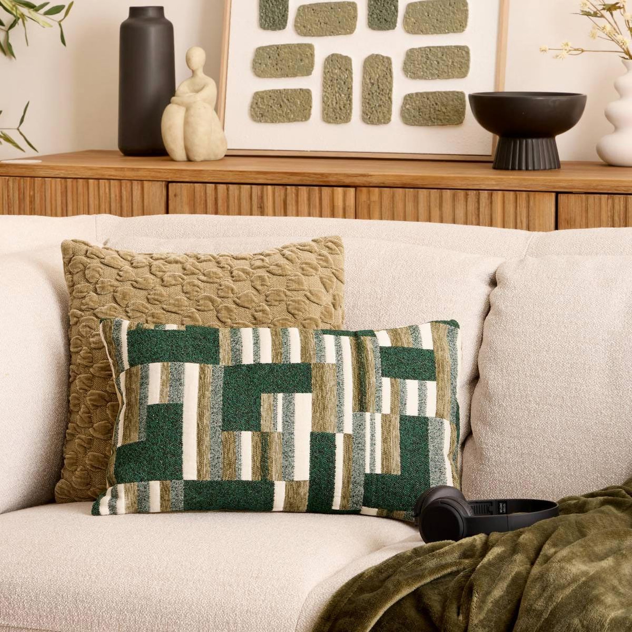 Voir la diapositive 5 : ATMOSPHERA Coussin déco en jacquard chenillé  calix  30x50cm kaki