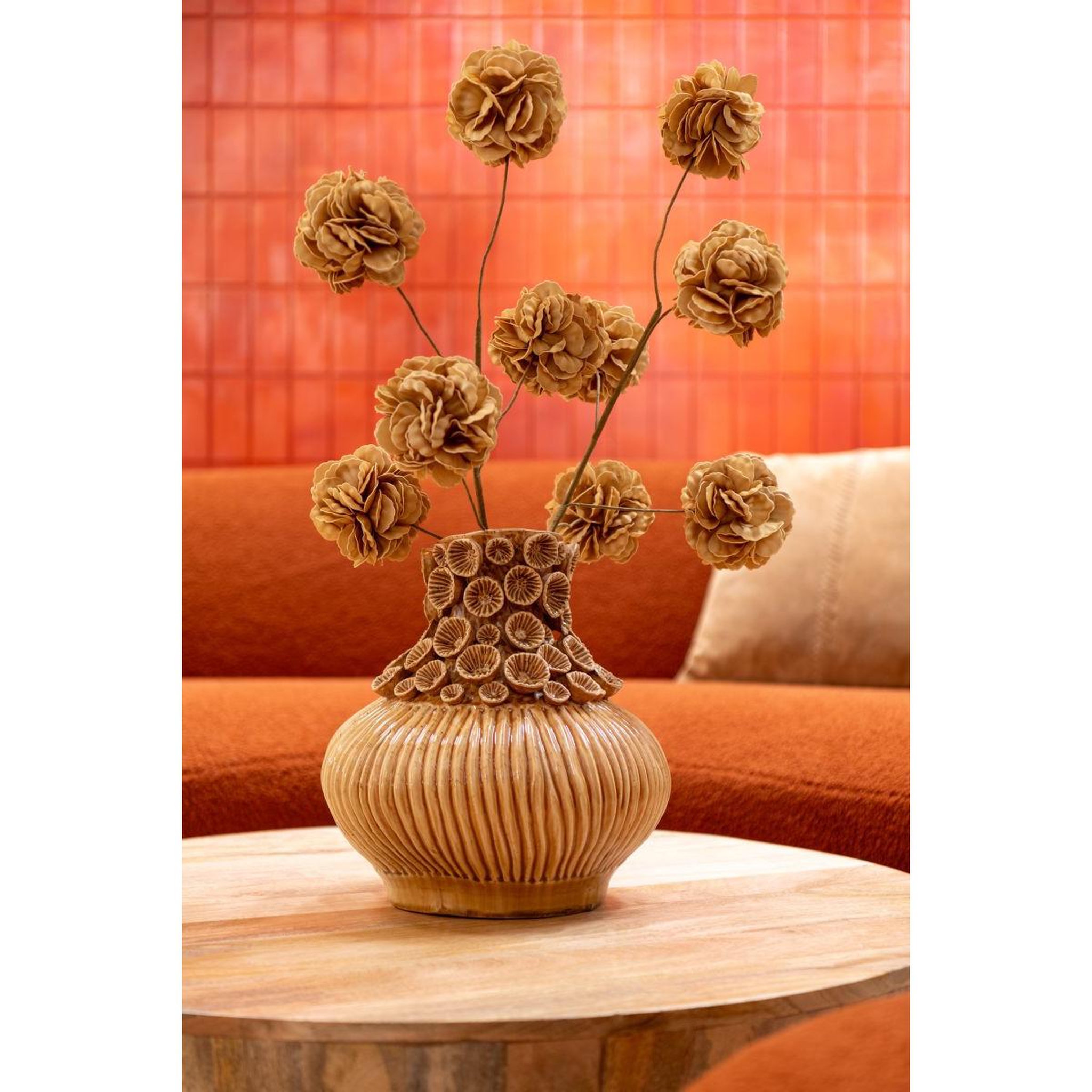 Voir la diapositive 3 : J-LINE Vase gourde corail en argile  isidro  33cm ocre