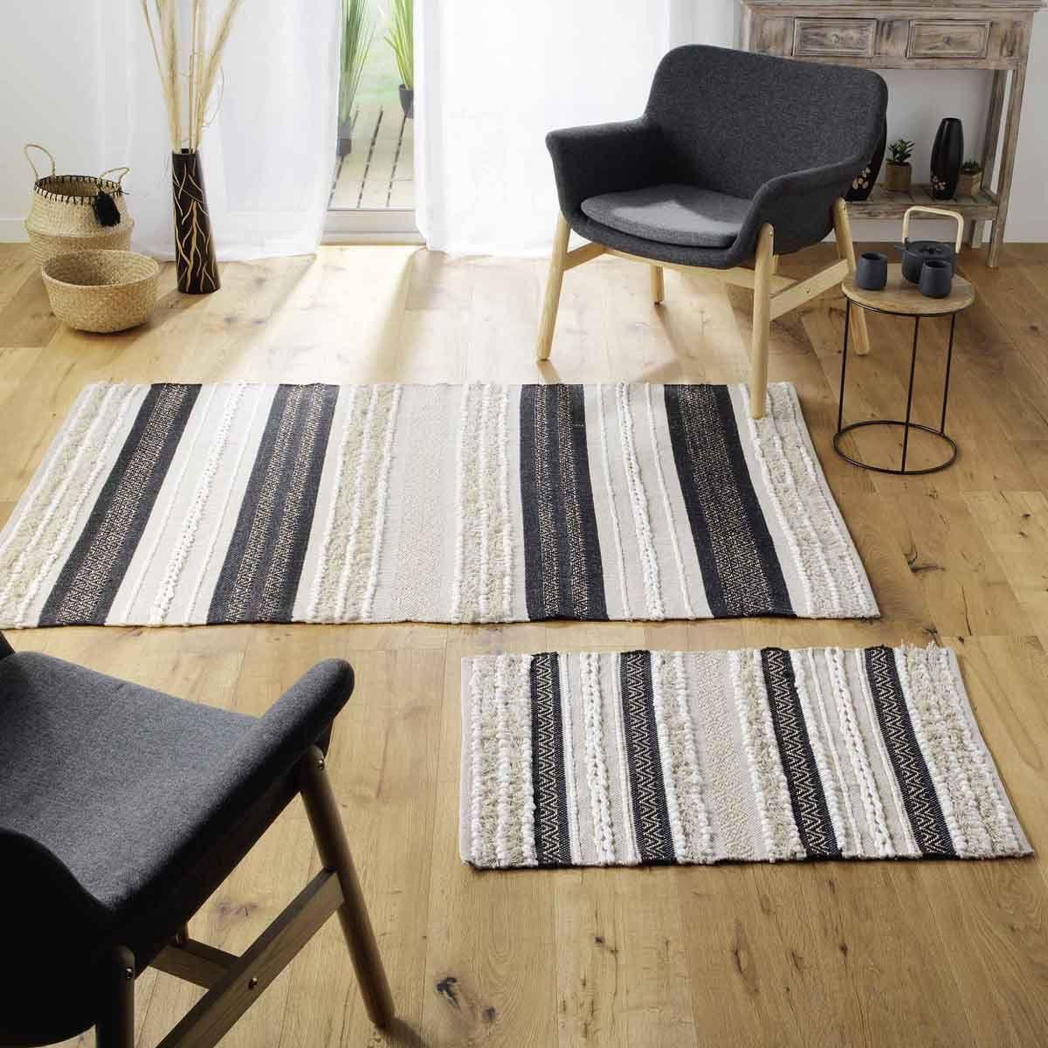 Voir la diapositive 3 : Douceur d'Intérieur Tapis déco  mirage  120x170cm naturel & noir