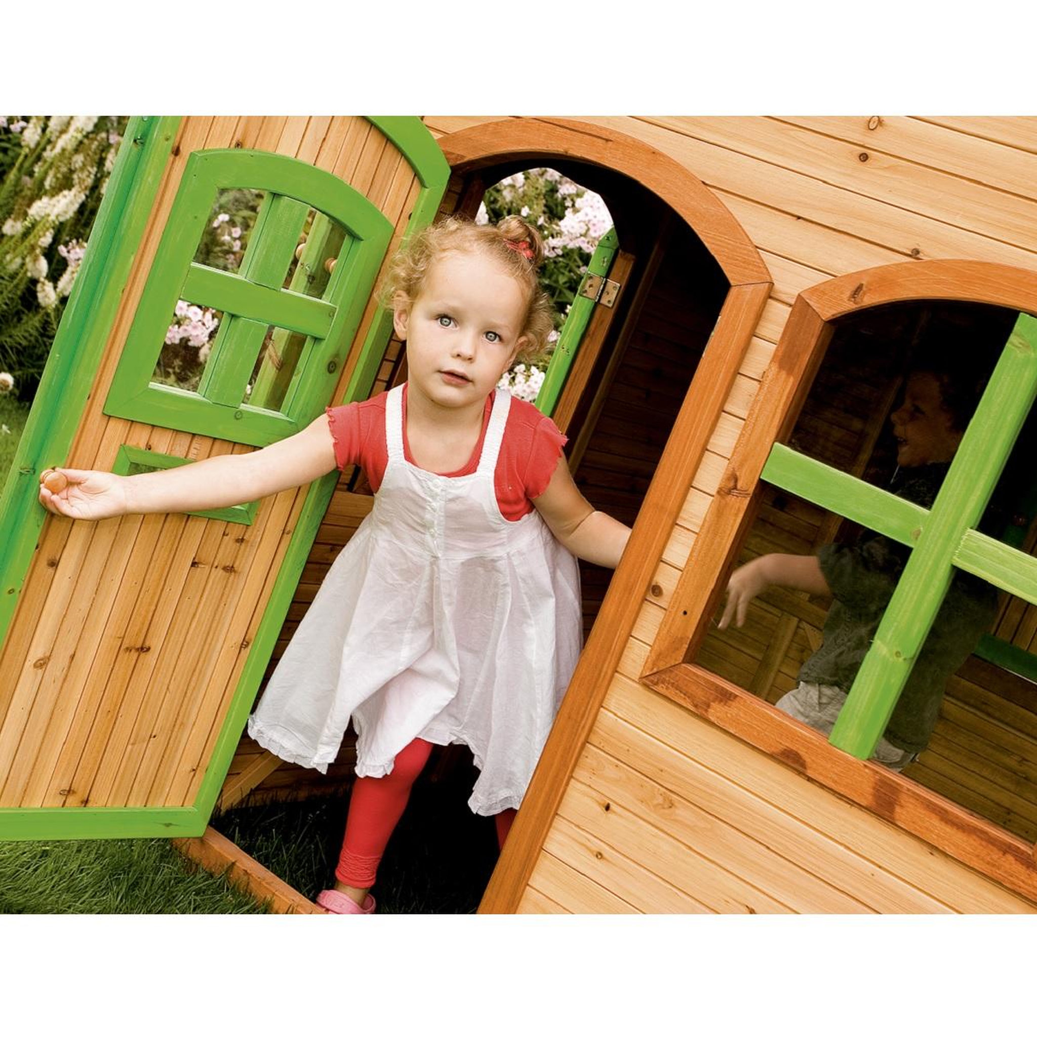 Voir la diapositive 5 : PRAGMA Cabane de jardin pour enfant - Bois - H1.74m - Julia