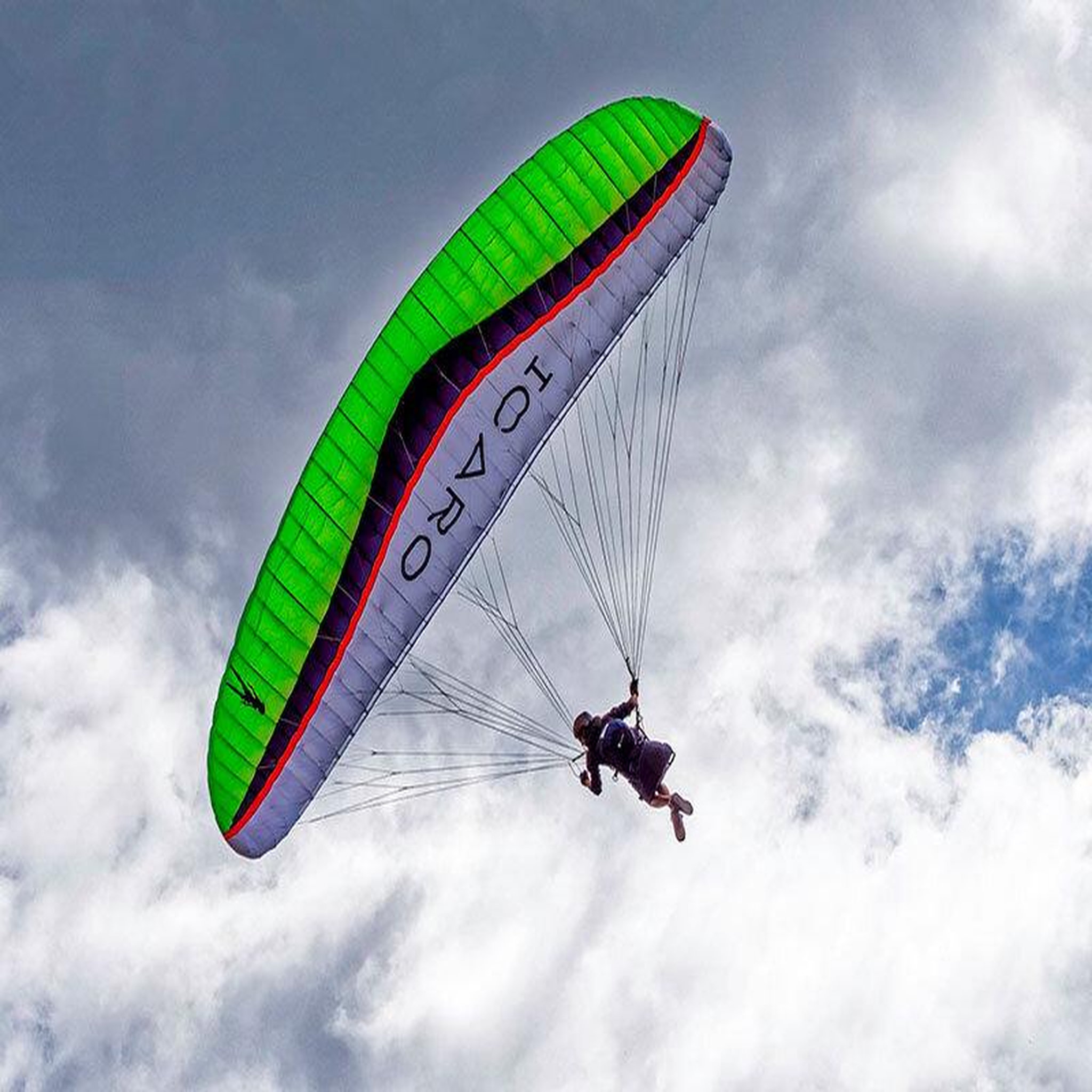 Voir la diapositive 2 : Smartbox Vol en parapente de 20 min dans le Verdon - Coffret Cadeau Sport & Aventure