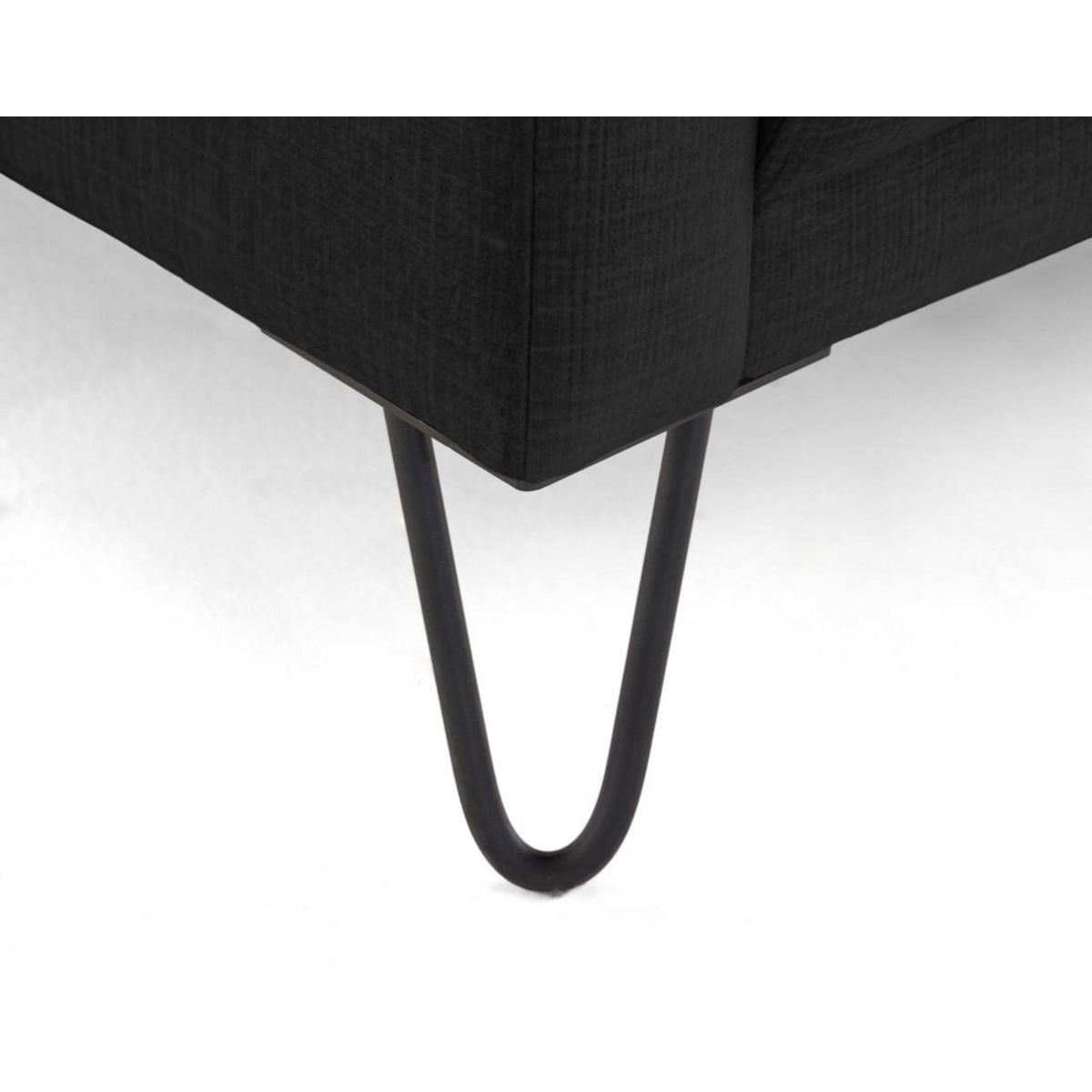 LISA DESIGN Ostrava - fauteuil en velours pieds en épingle