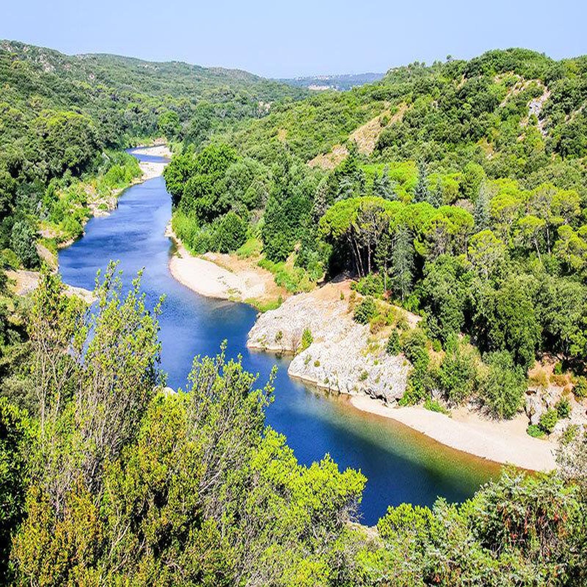 Voir la diapositive 4 : Smartbox Vol en ULM de 20 min pour 2 au-dessus du pont du Gard - Coffret Cadeau Sport & Aventure