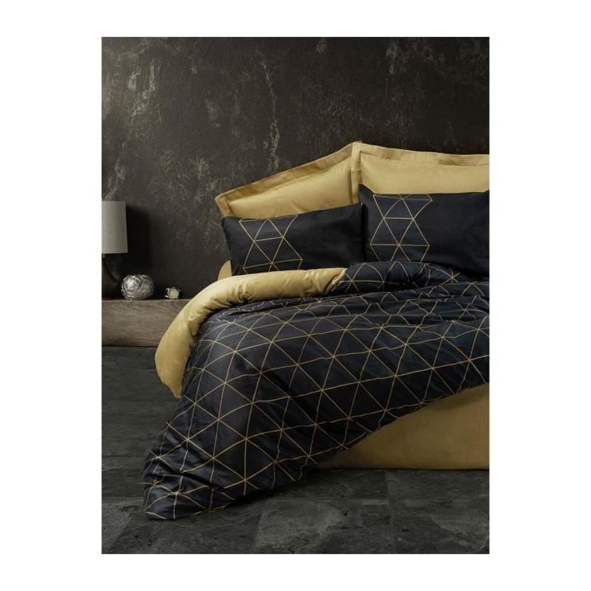 GENERIQUE Parure de lit - 129CTN64268 - 1 housse de couette 220 x 240 cm + 2 taies d'oreiller 60 x 60 cm - 100% coton ranforcé - Noir