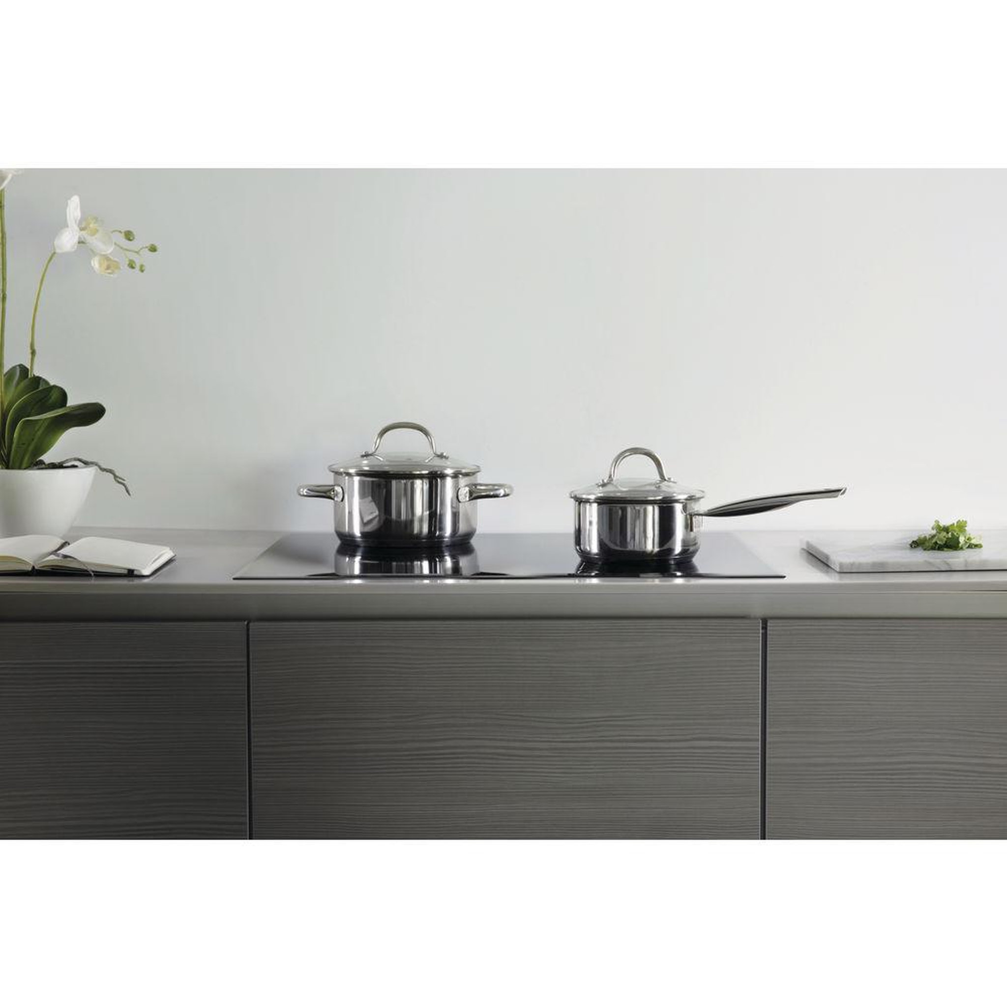Voir la diapositive 4 : Whirlpool Table de cuisson induction 77cm 8 feux 7400w noir - smp778cneixl