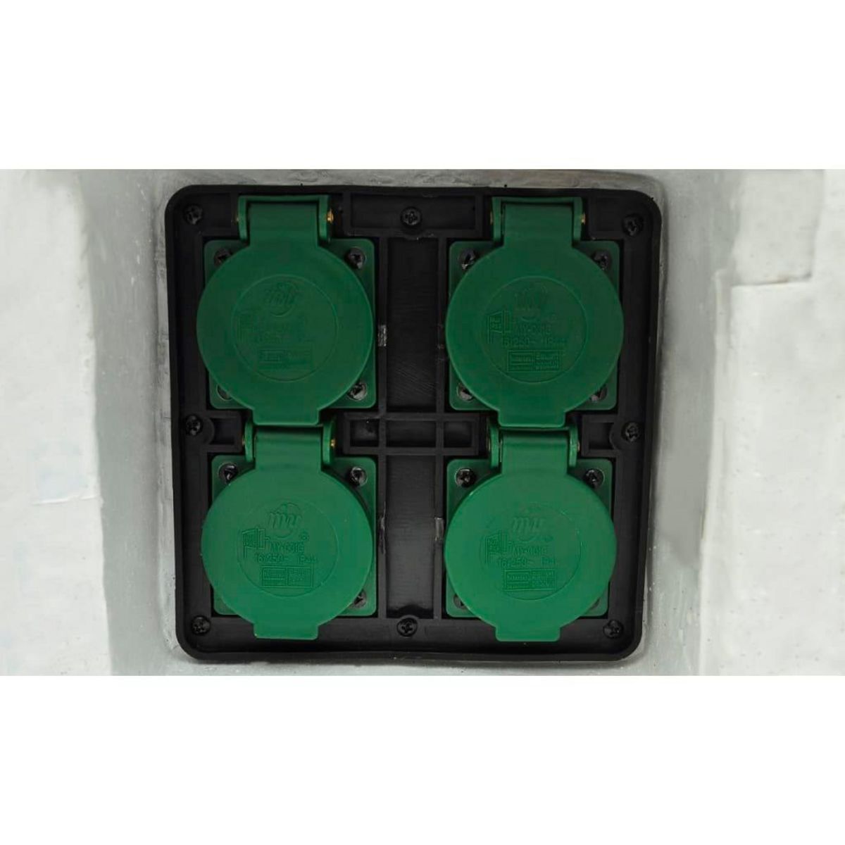 VIDAXL 4 prises de jardin etanches Resine Blanc