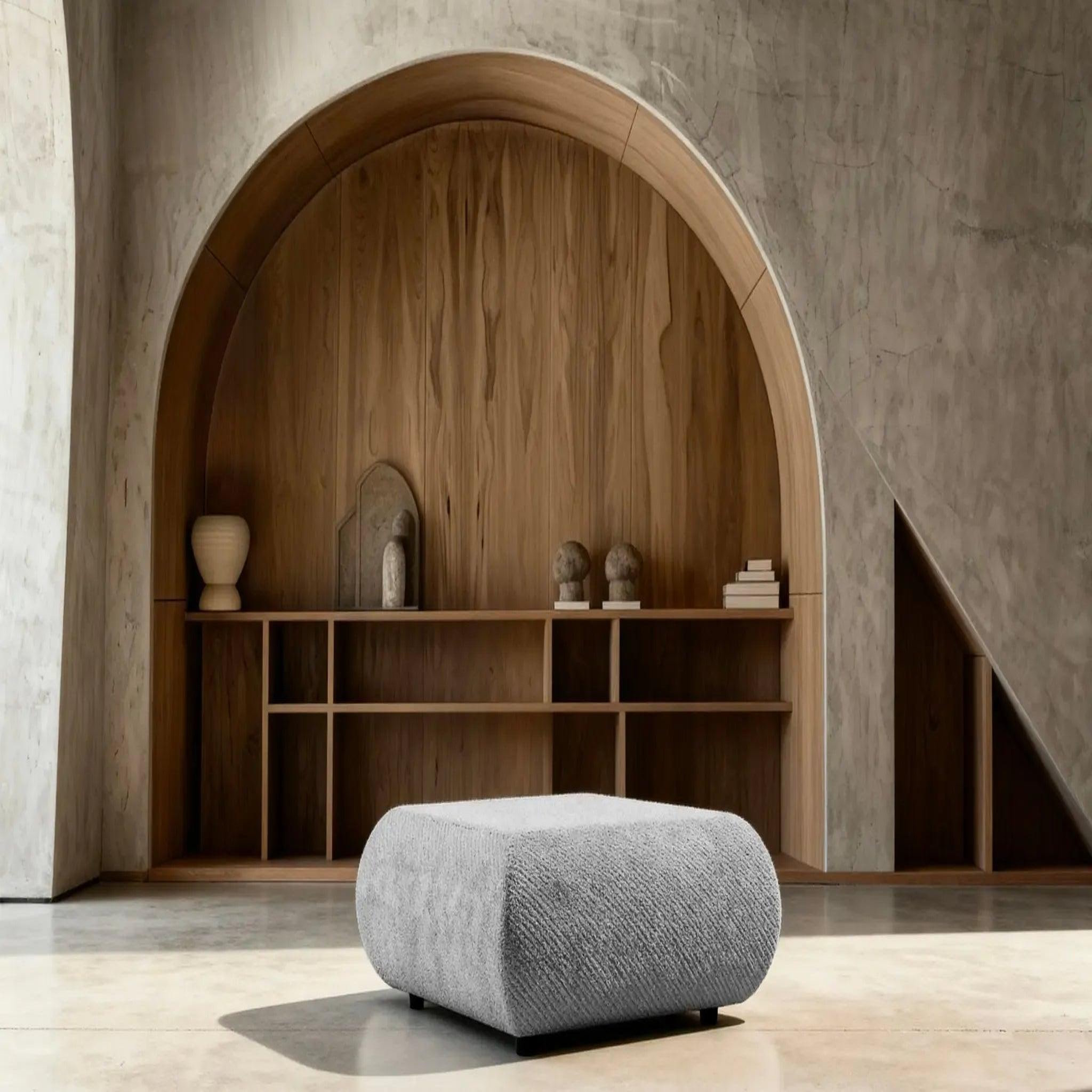 Voir la diapositive 5 : CASANOVA PARIS Levi - pouf tissu lisse
