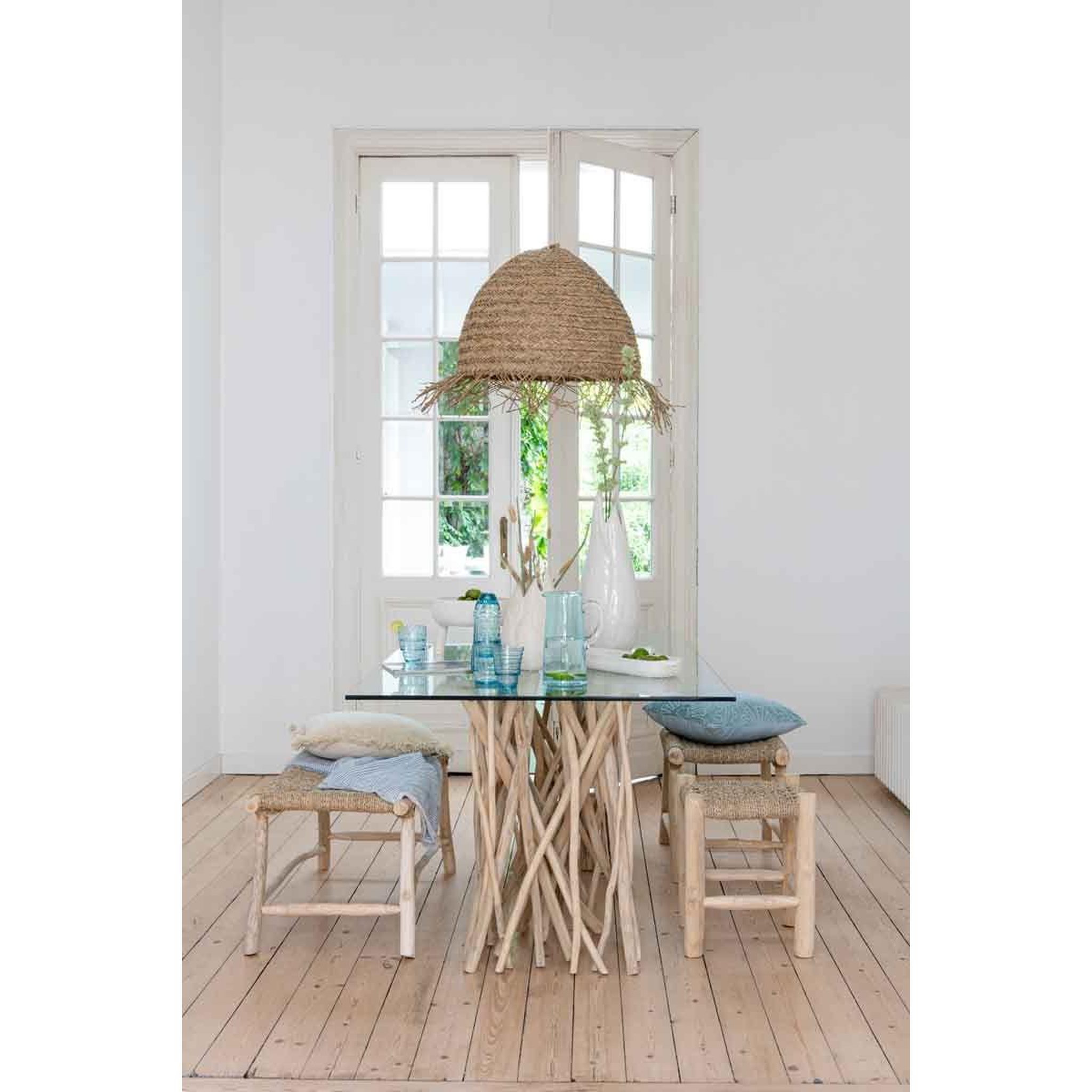 Voir la diapositive 5 : J-LINE Tabouret design en teck  timo  45cm naturel