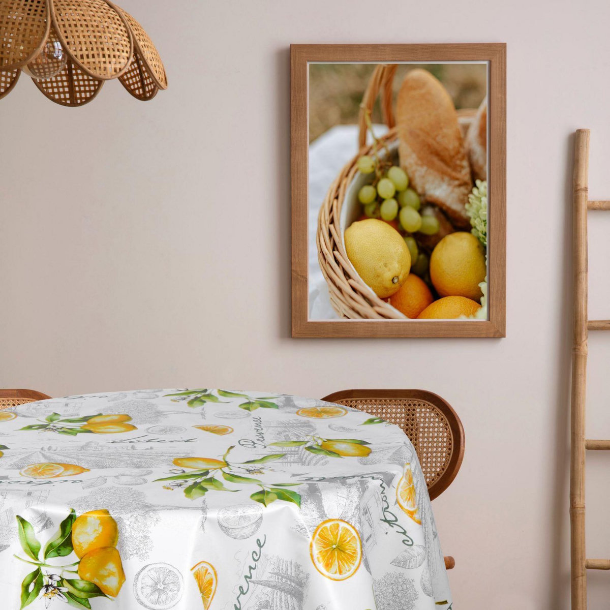 HABITABLE Nappe en toile cirée ronde motifs citron CITE - Diam. 150 cm