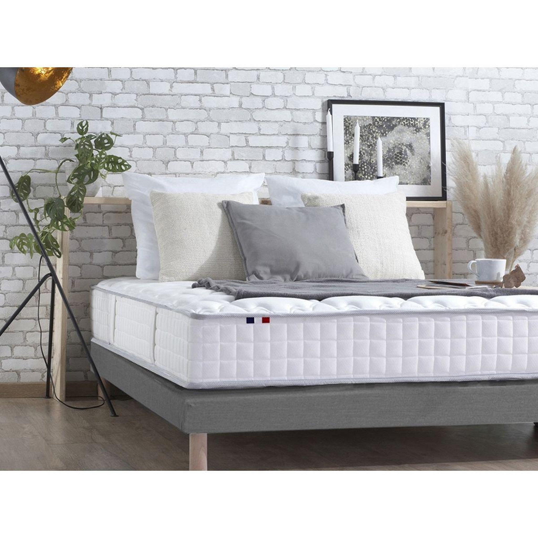 Voir la diapositive 2 : Ensemble Matelas Ressorts 7 zones + Sommier  140 x 190 cm COSMOS