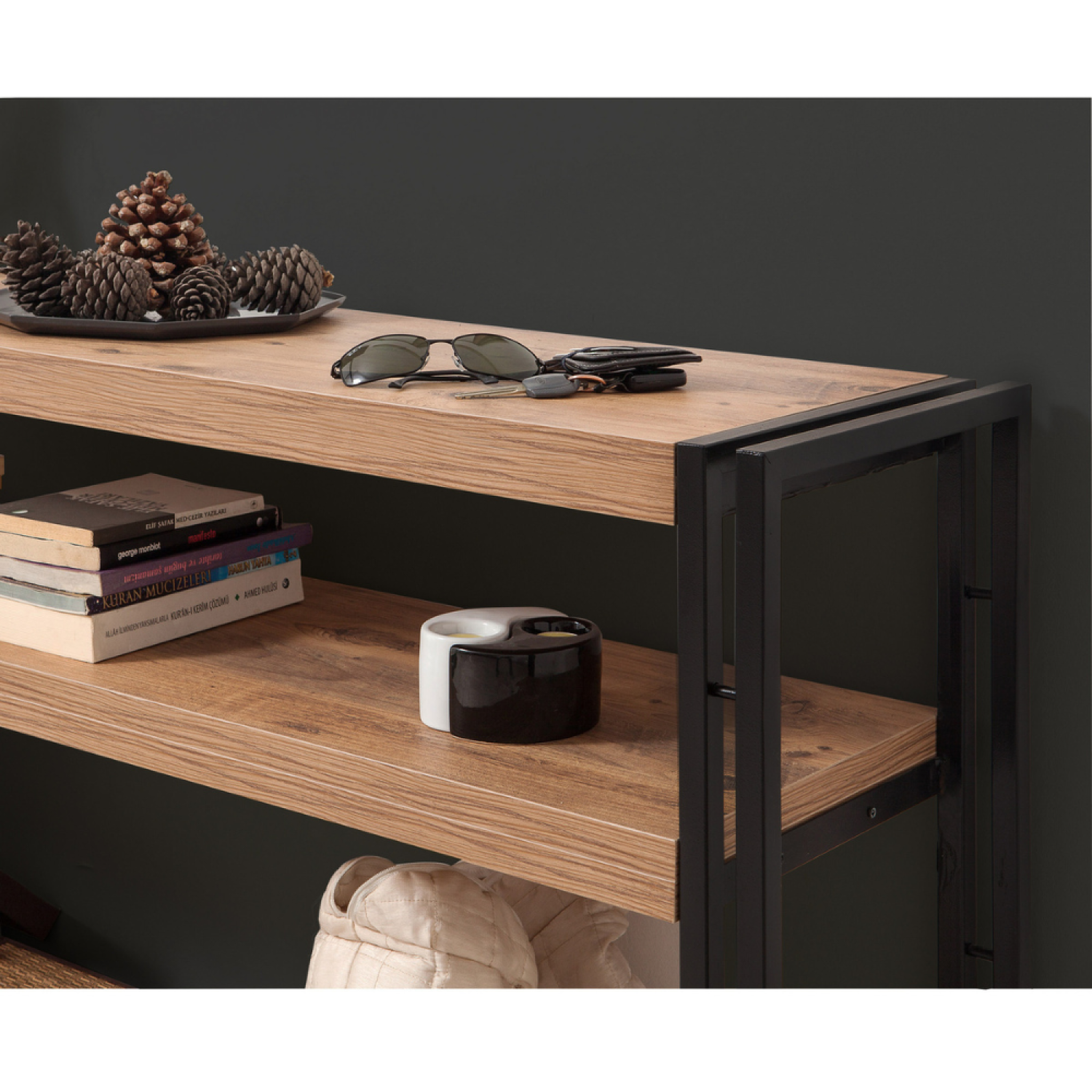 Voir la diapositive 4 : CONCEPT USINE Console style industriel - bois et noir - 140 cm HANKO