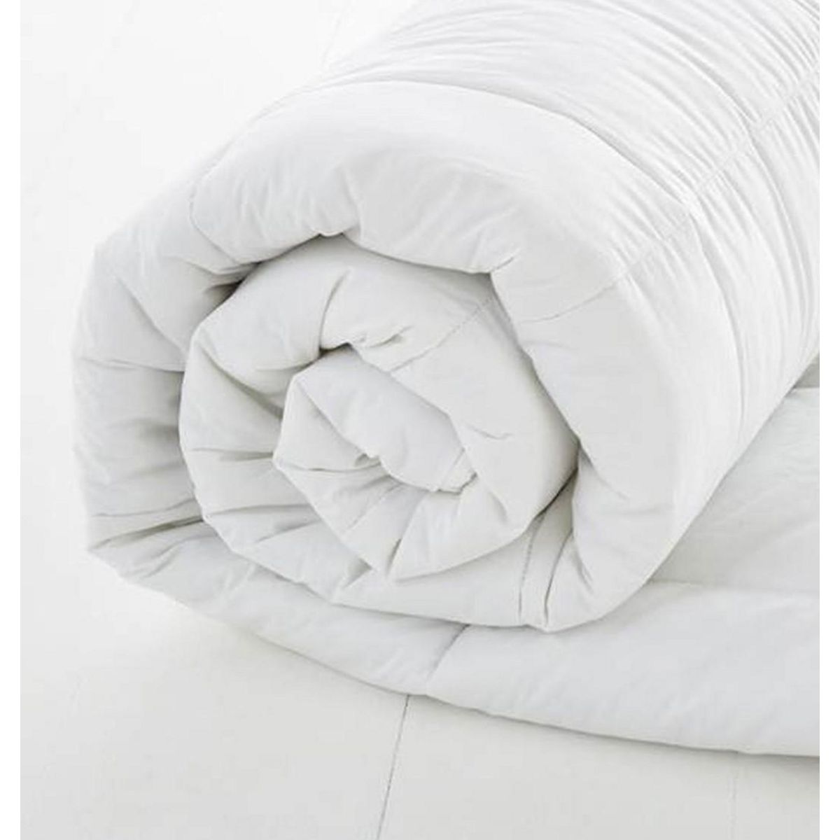 Home collection Couette blanche 240x220cm percale 91fils 500gr fab fr
