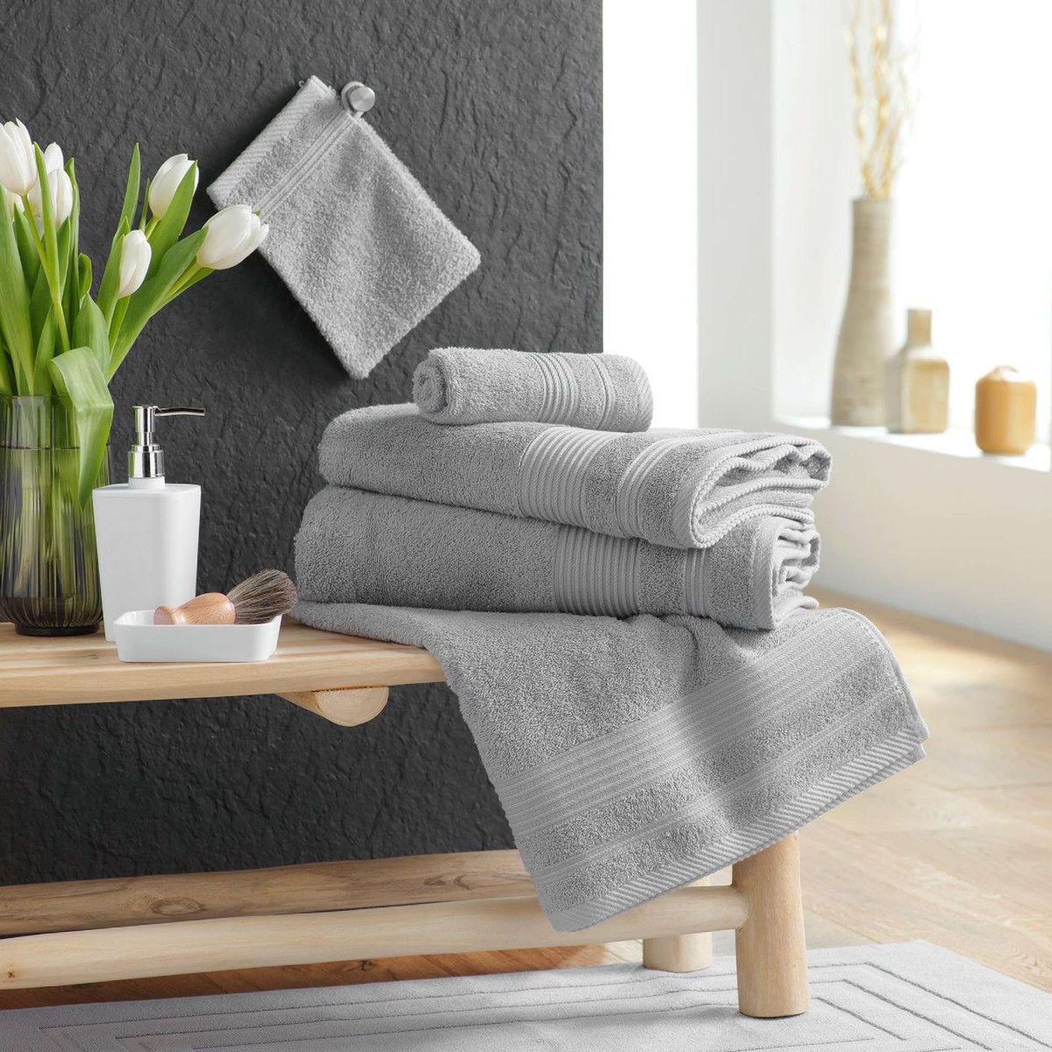 Voir la diapositive 4 : Douceur d'Intérieur Drap de douche  tendresse  70x130cm gris perle