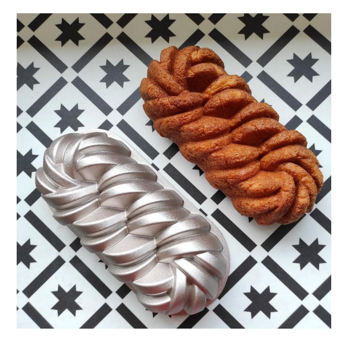 Patisse Moule a cake torsadé 31cm - 04503