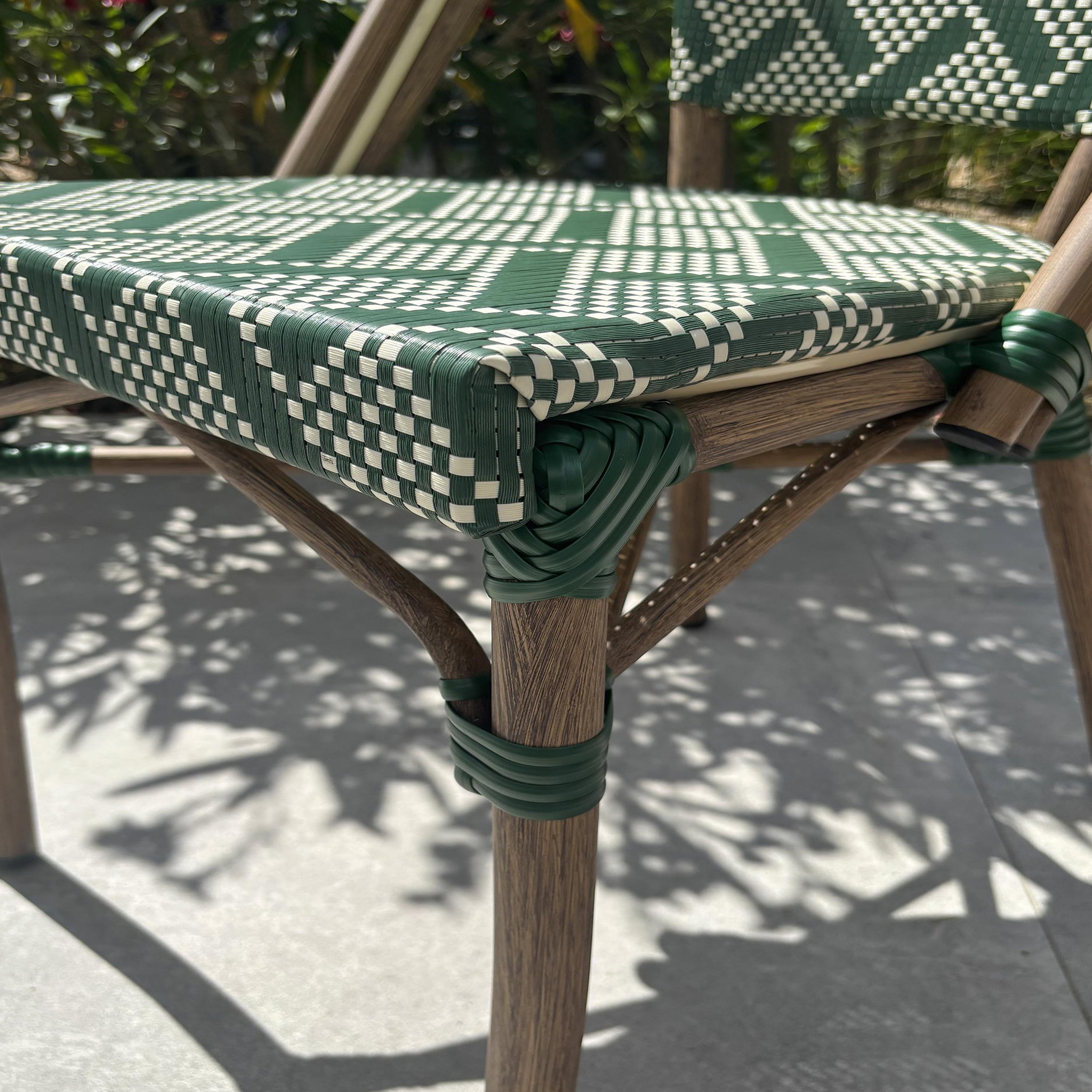Voir la diapositive 6 : DCB GARDEN Lot de 2 fauteuils de jardin empilables en aluminium