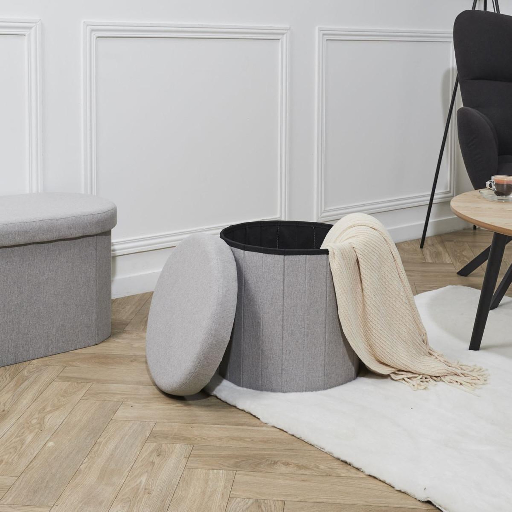 Voir la diapositive 5 : The Home Deco Factory Pouf coffre pliable  pills  38cm gris